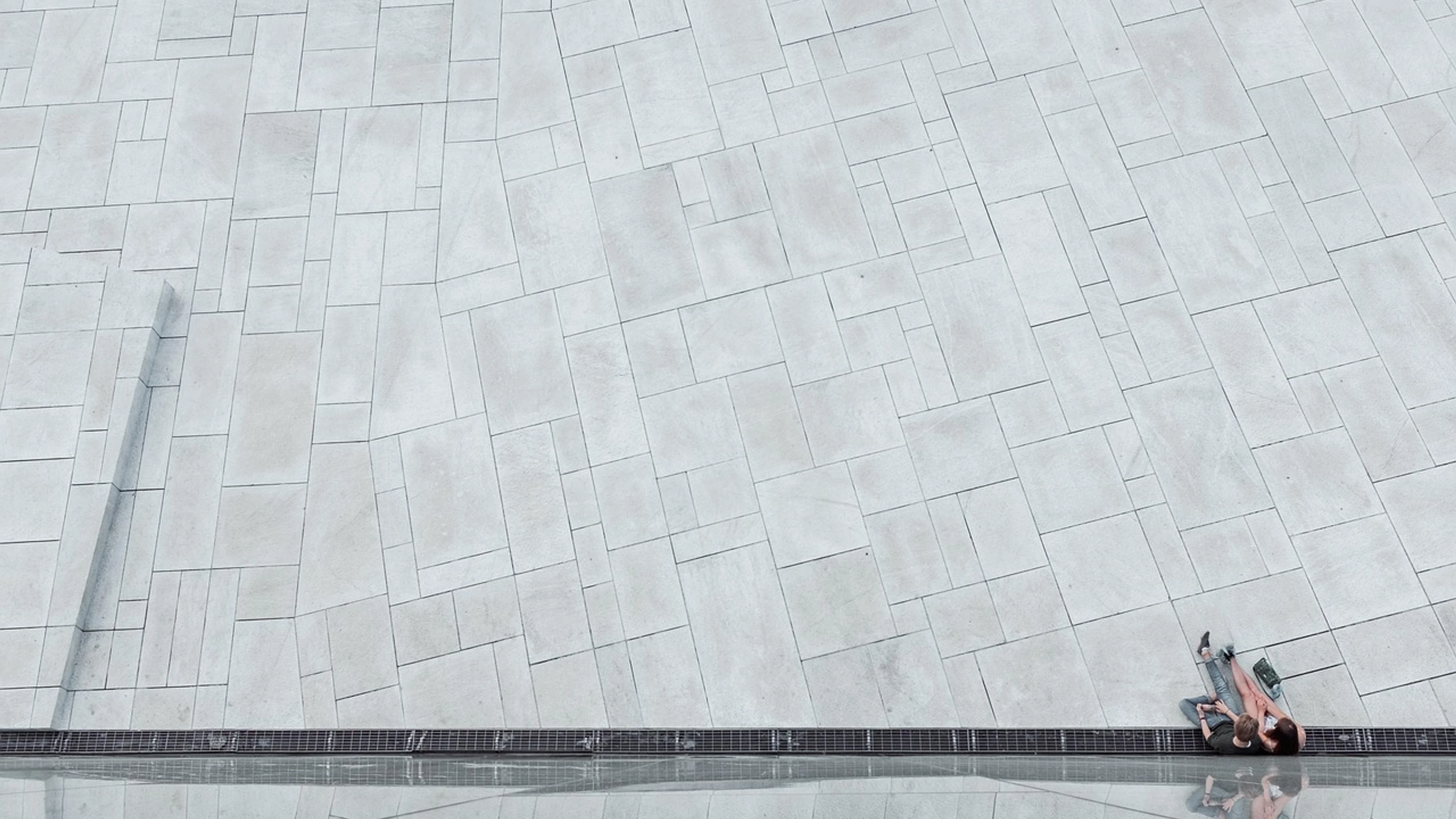 Abstract architecture building - free 4K Ultra HD abstract wallpaper for desktop