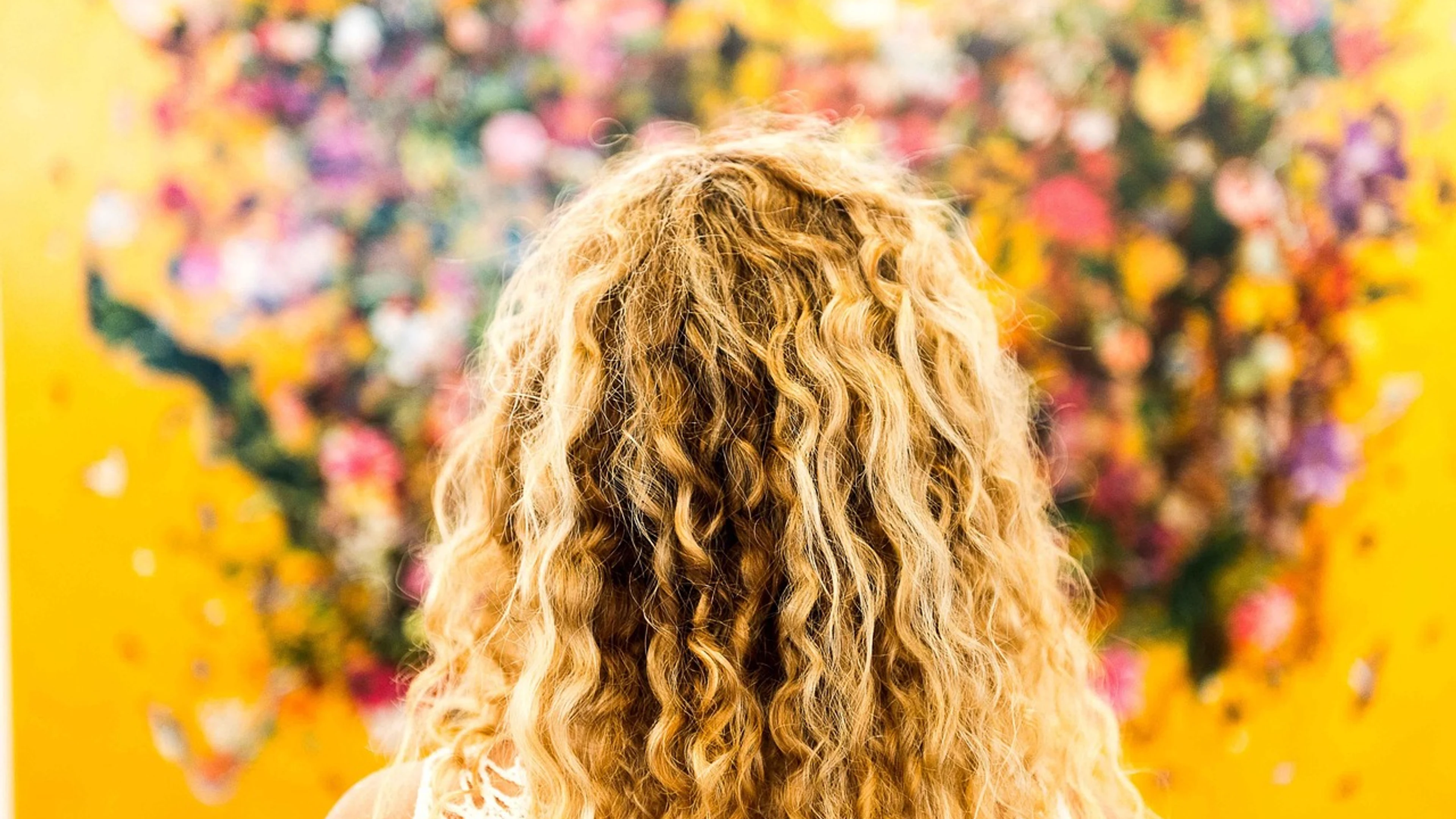 Blonde hair art - free 4K Ultra HD abstract wallpaper for desktop