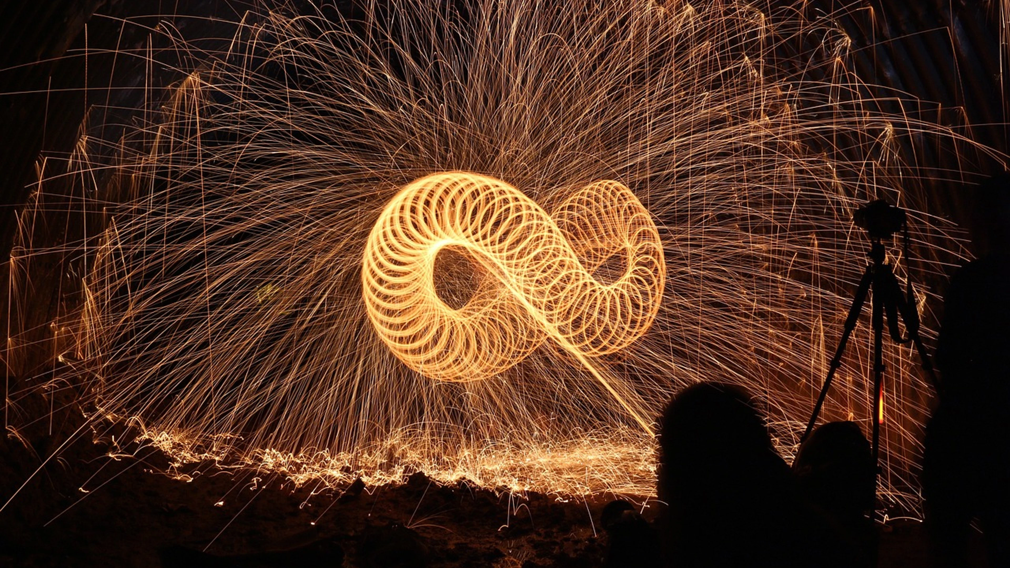 Steelwool fire infinite - free 4K Ultra HD abstract wallpaper for desktop