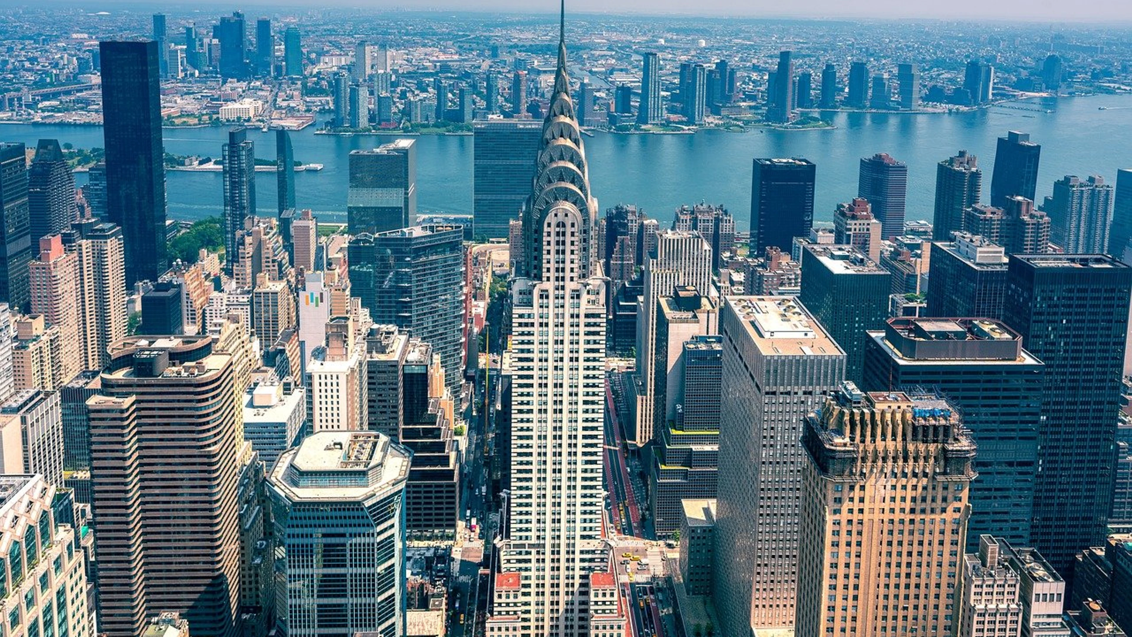 Building skyscraper architecture - free 4K Ultra HD architecture wallpaper for desktop