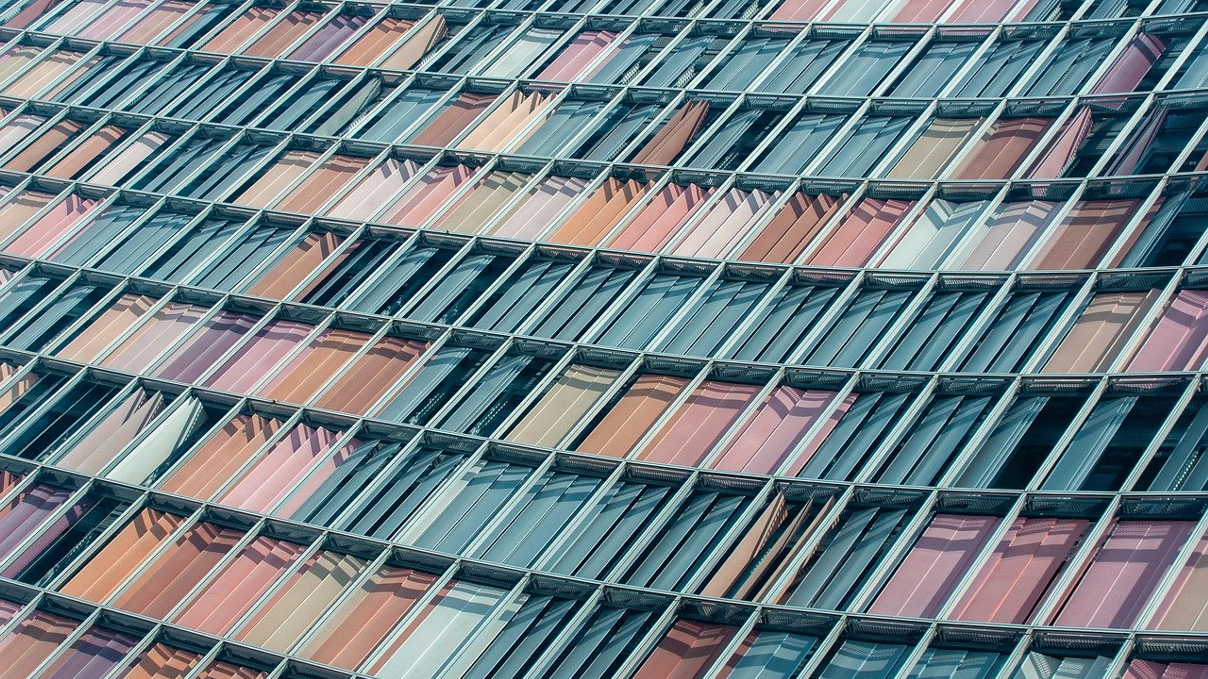 Facade window architecture - free 4K Ultra HD architecture wallpaper for desktop