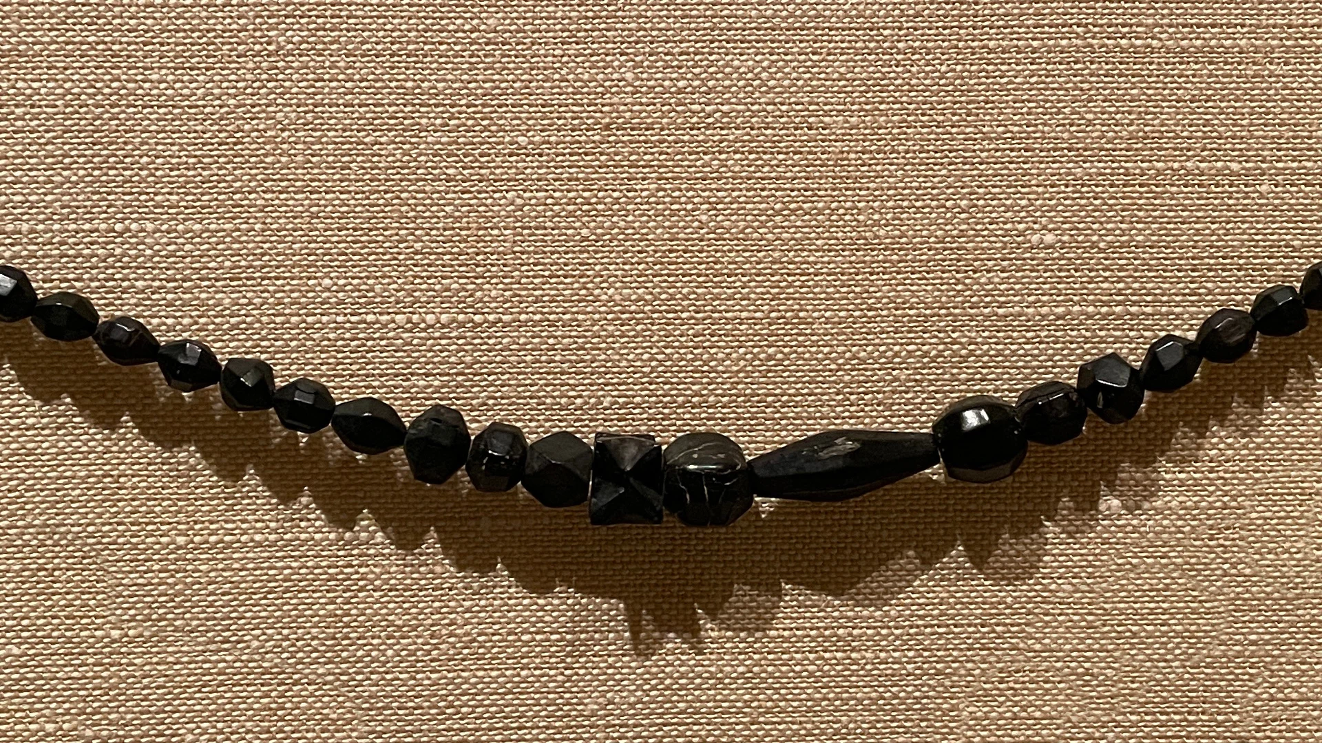 String of Beads - free hd architecture wallpaper for desktop