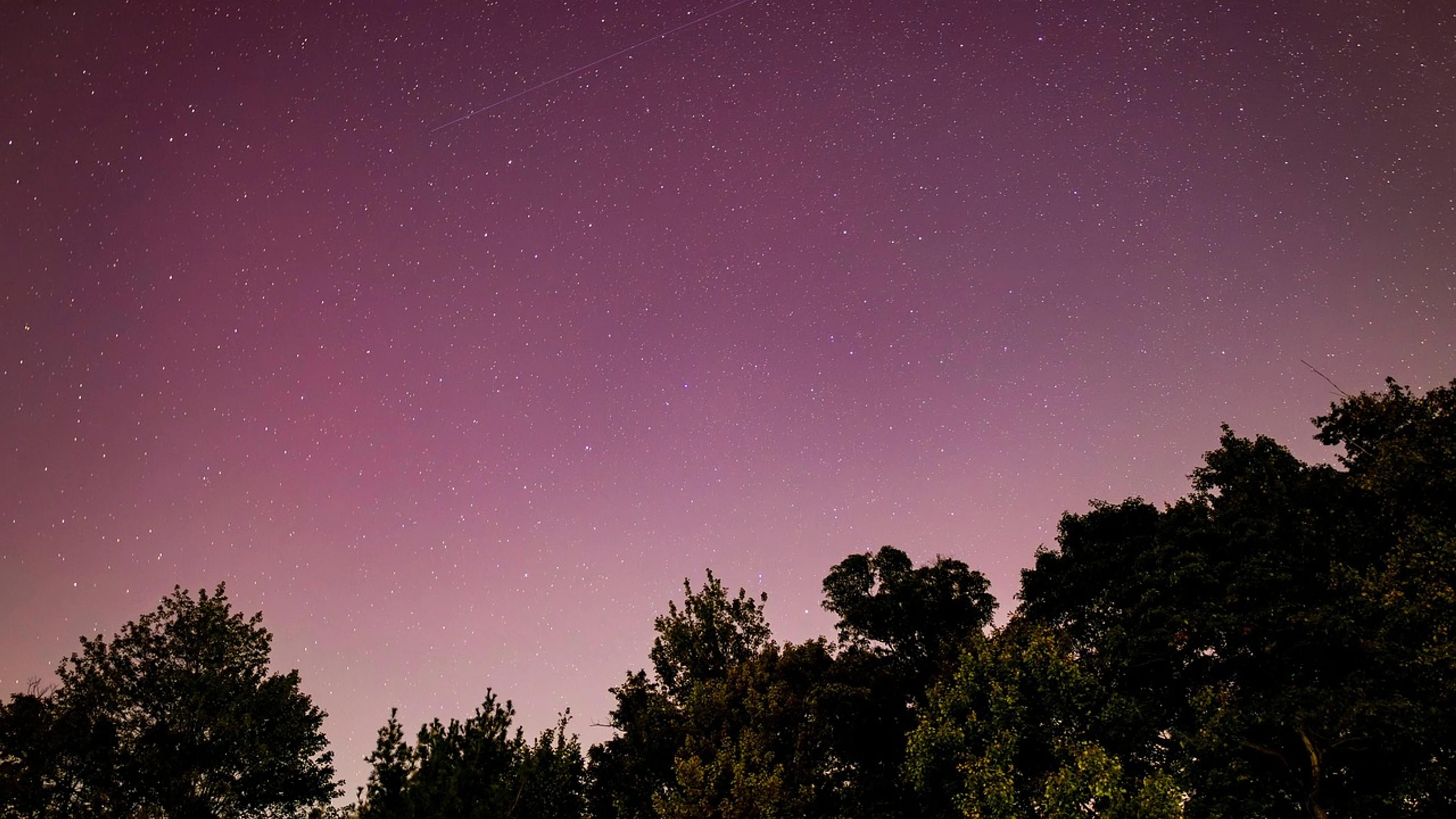 Sky starry sky aurora borealis - free 4K Ultra HD aurora wallpaper for desktop