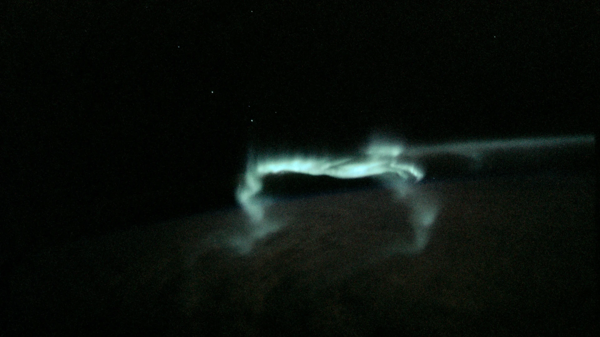 View of the southern aurora, luminous bands or streamers of light - free hd aurora wallpaper for desktop