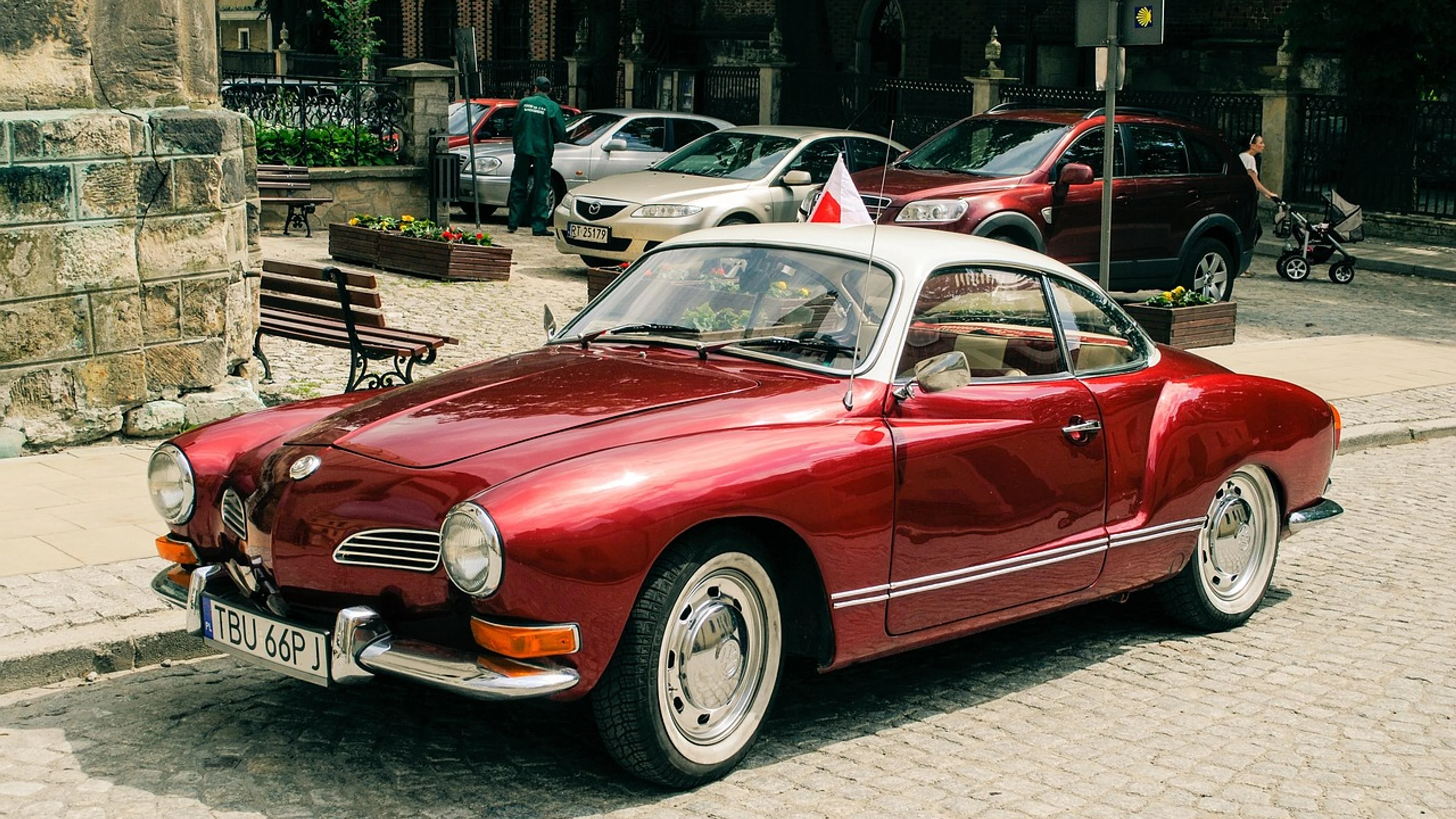 Car old red - free 4K Ultra HD cars wallpaper for desktop