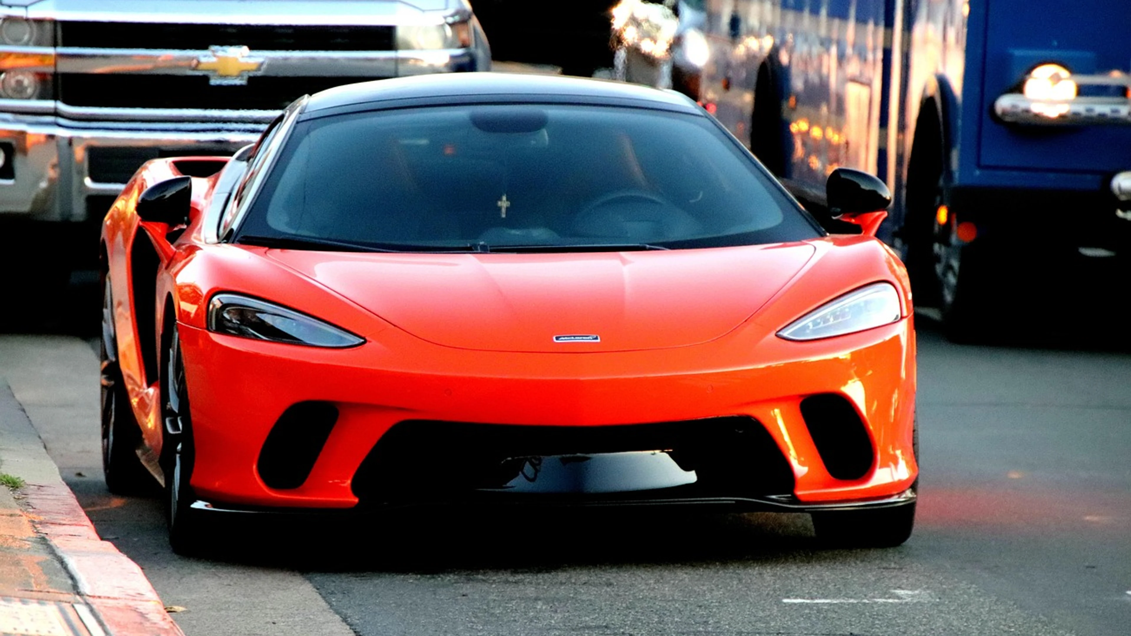 Mclaren car supercar - free 4K Ultra HD cars wallpaper for desktop