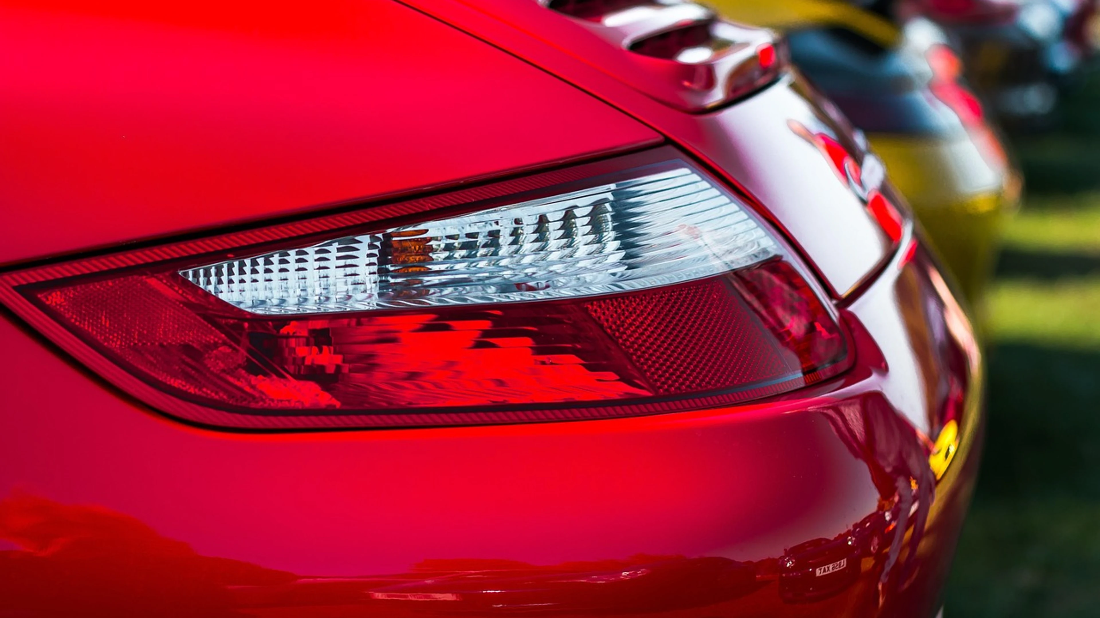 Porsche car rear light - free 4K Ultra HD cars wallpaper for desktop