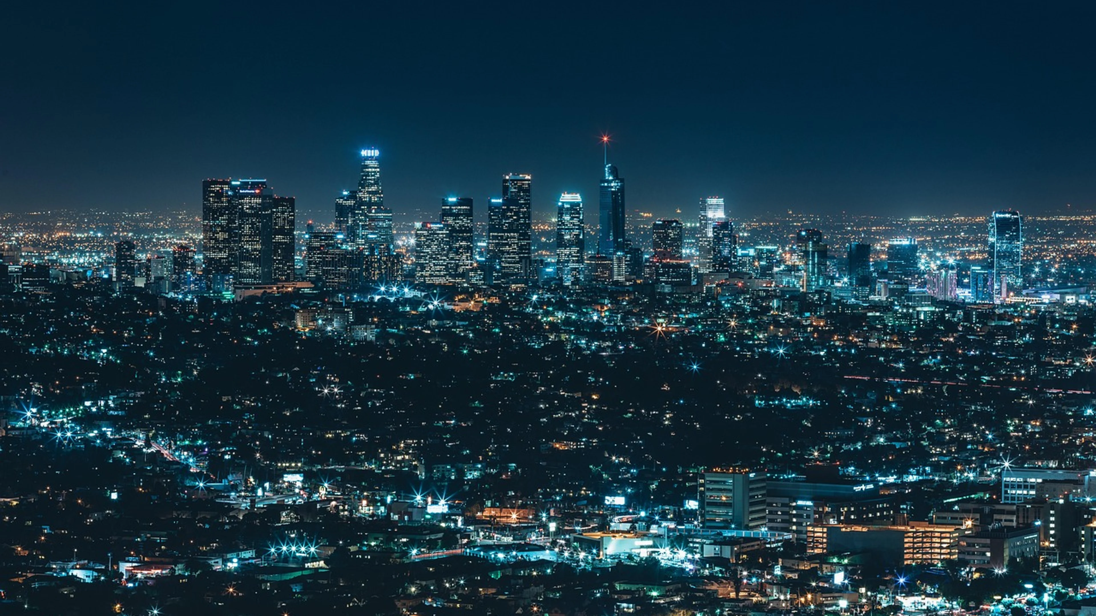 Architecture building business - free 4K Ultra HD city wallpaper for desktop