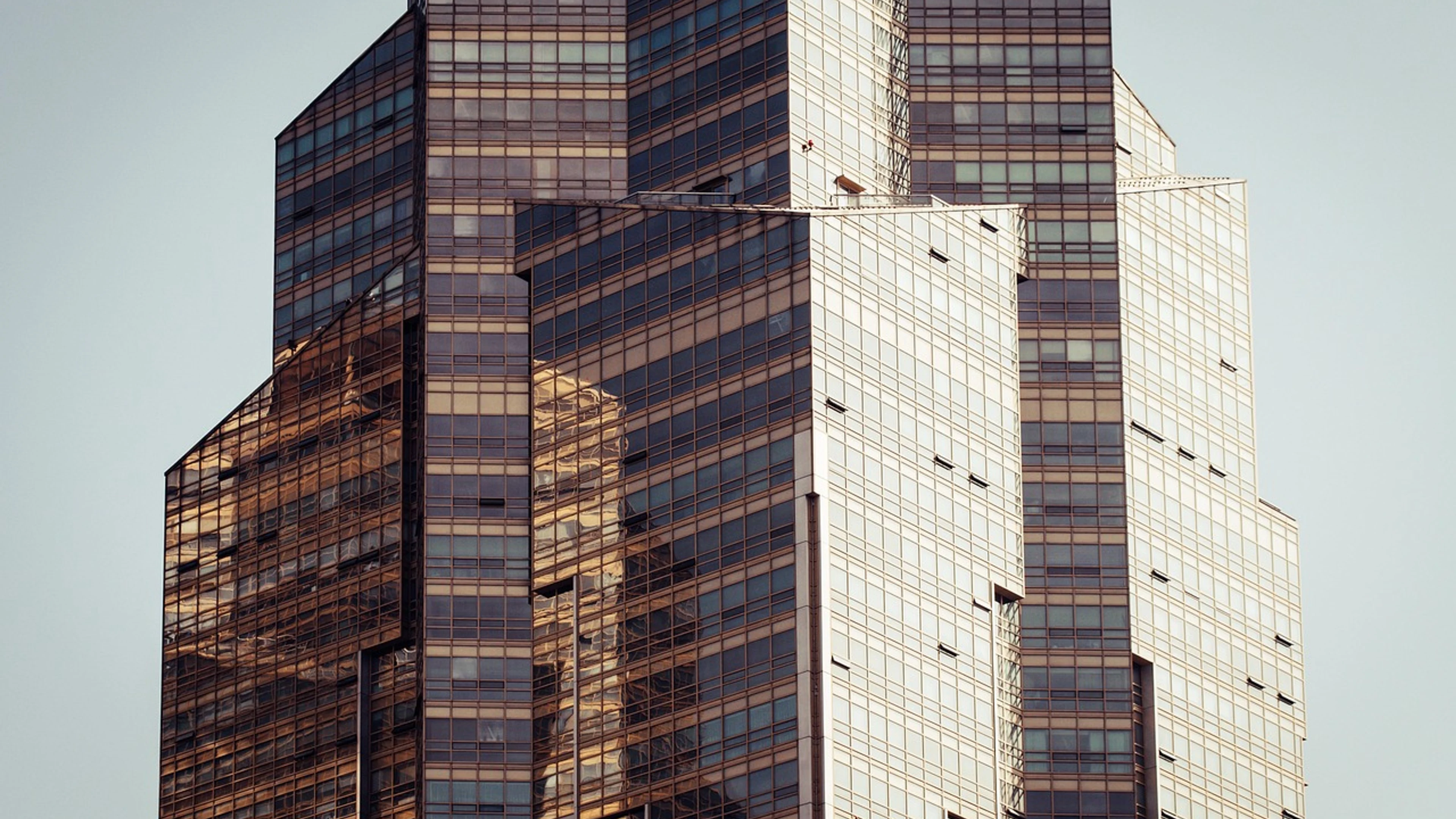 Building architecture skyscraper - free 4K Ultra HD city wallpaper for desktop