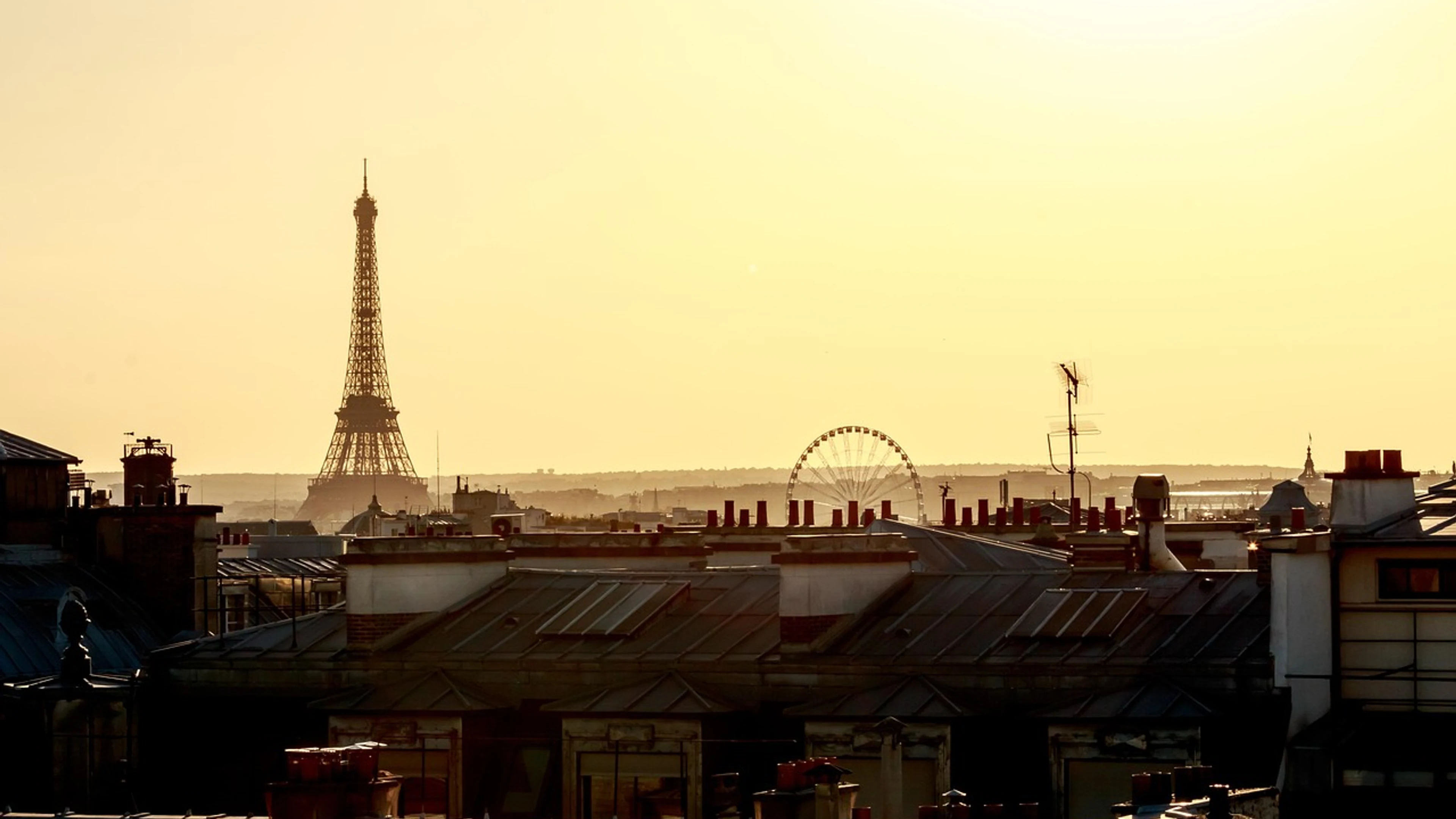 Paris rooftop eiffel tower - free 4K Ultra HD city wallpaper for desktop