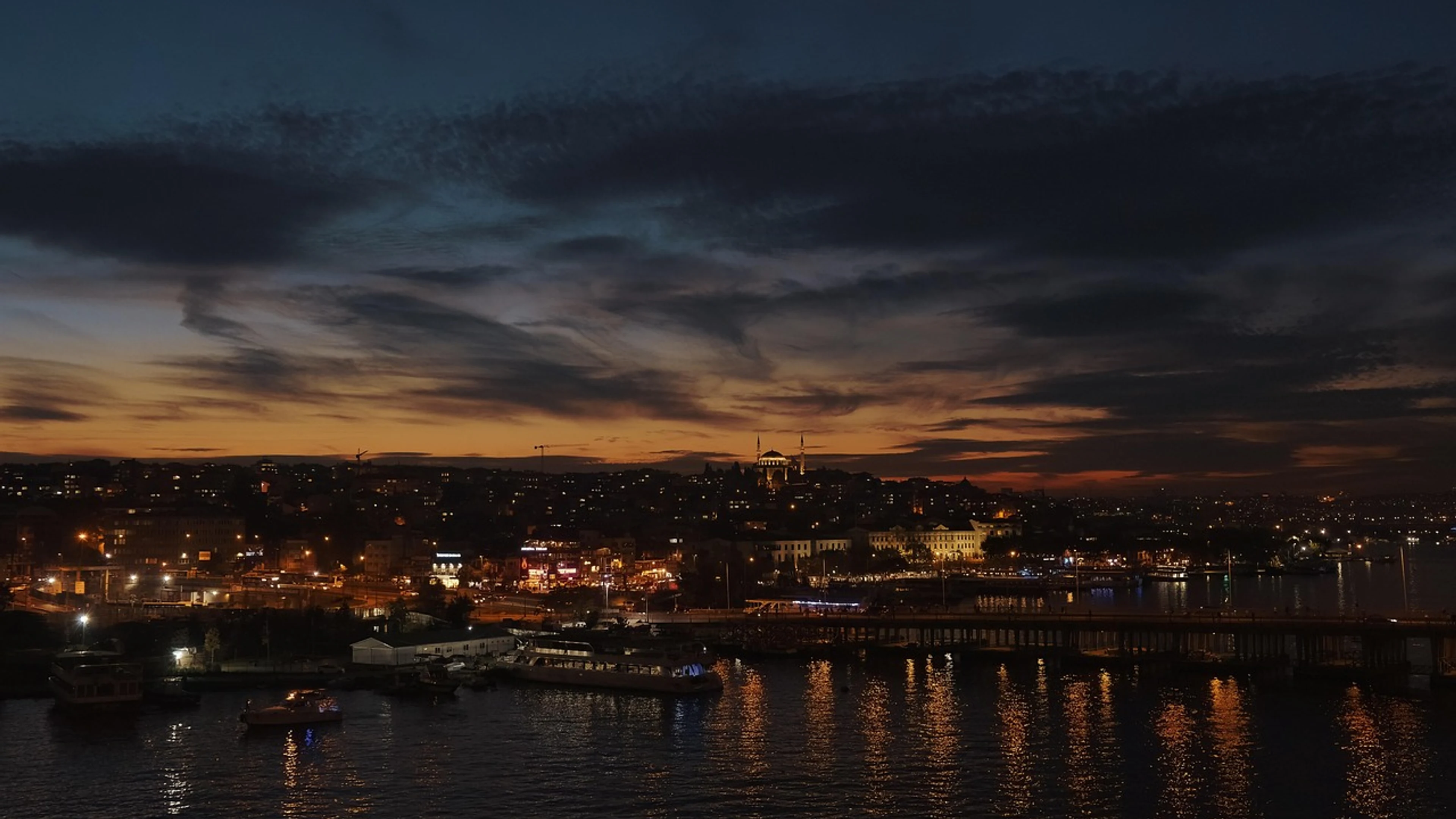 Sea ocean nature - free 4K Ultra HD city wallpaper for desktop