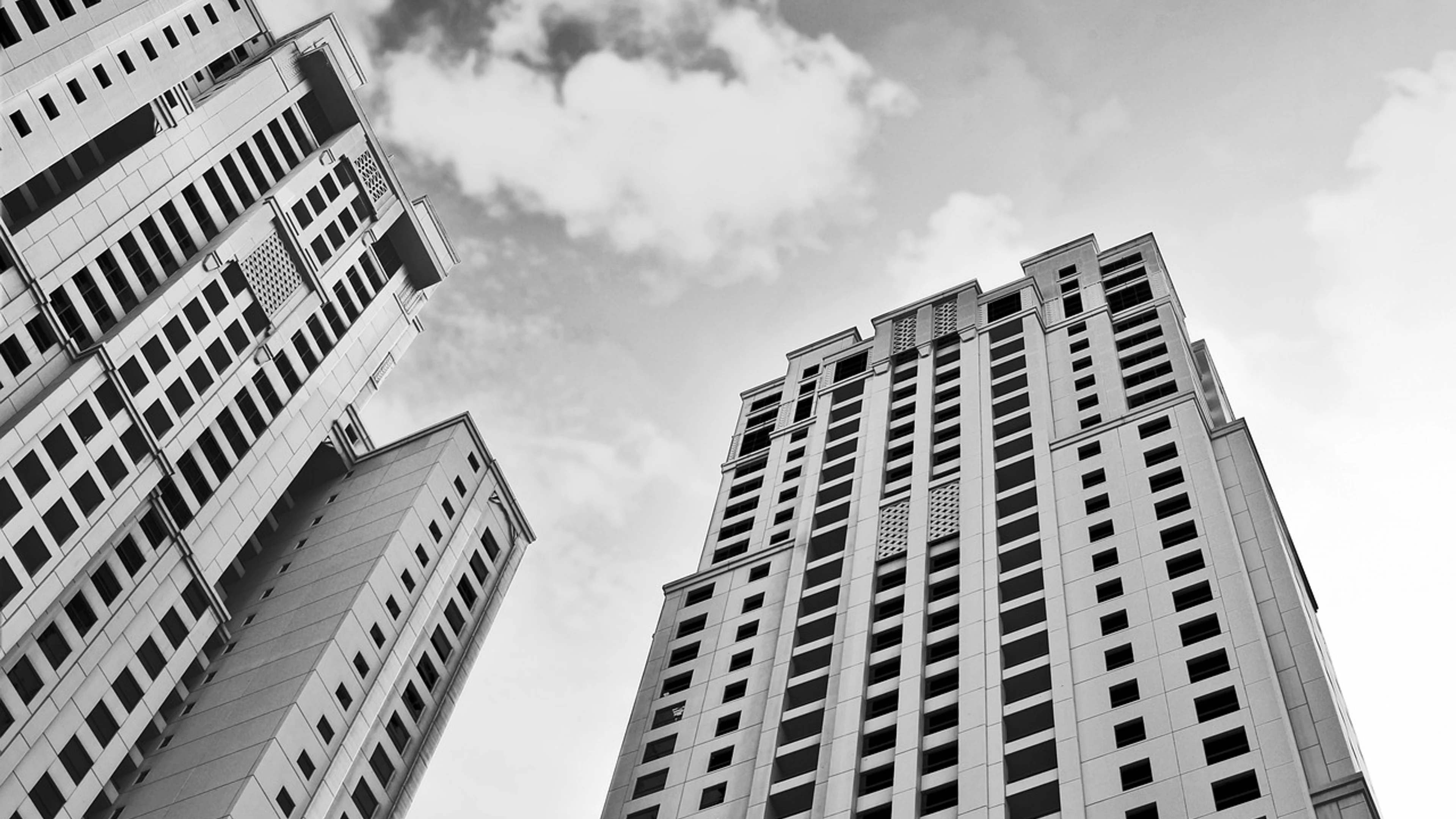 Tallest skyscraper architecture - free 4K Ultra HD city wallpaper for desktop