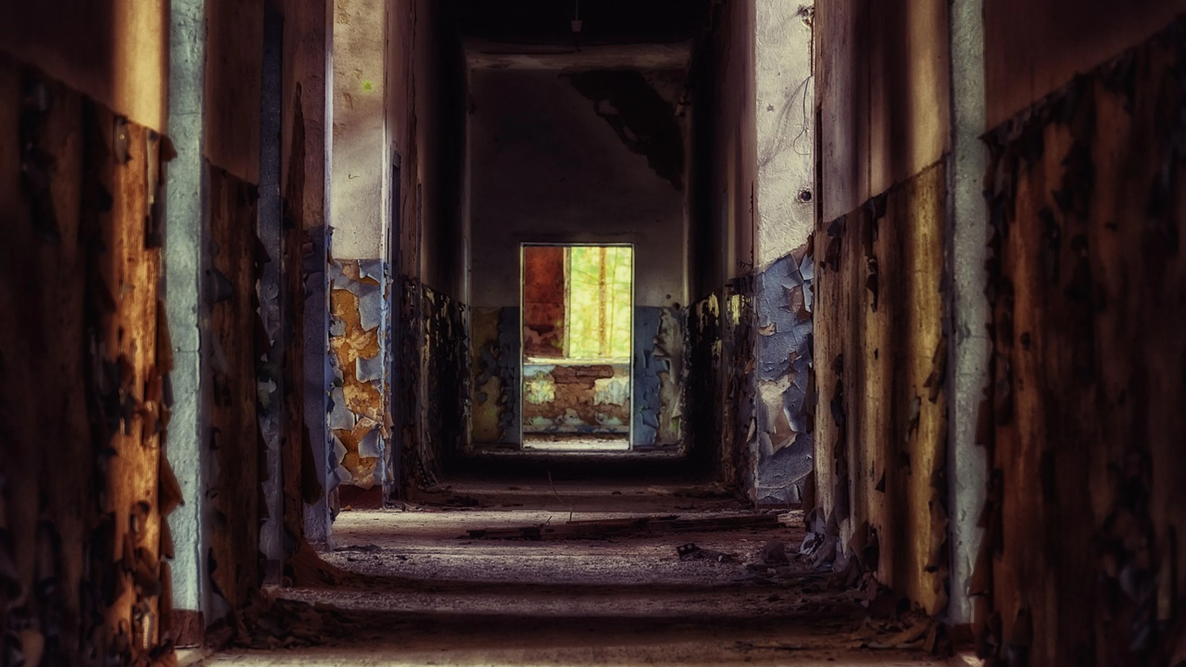 Hallway dark grim - free 4K Ultra HD dark wallpaper for desktop