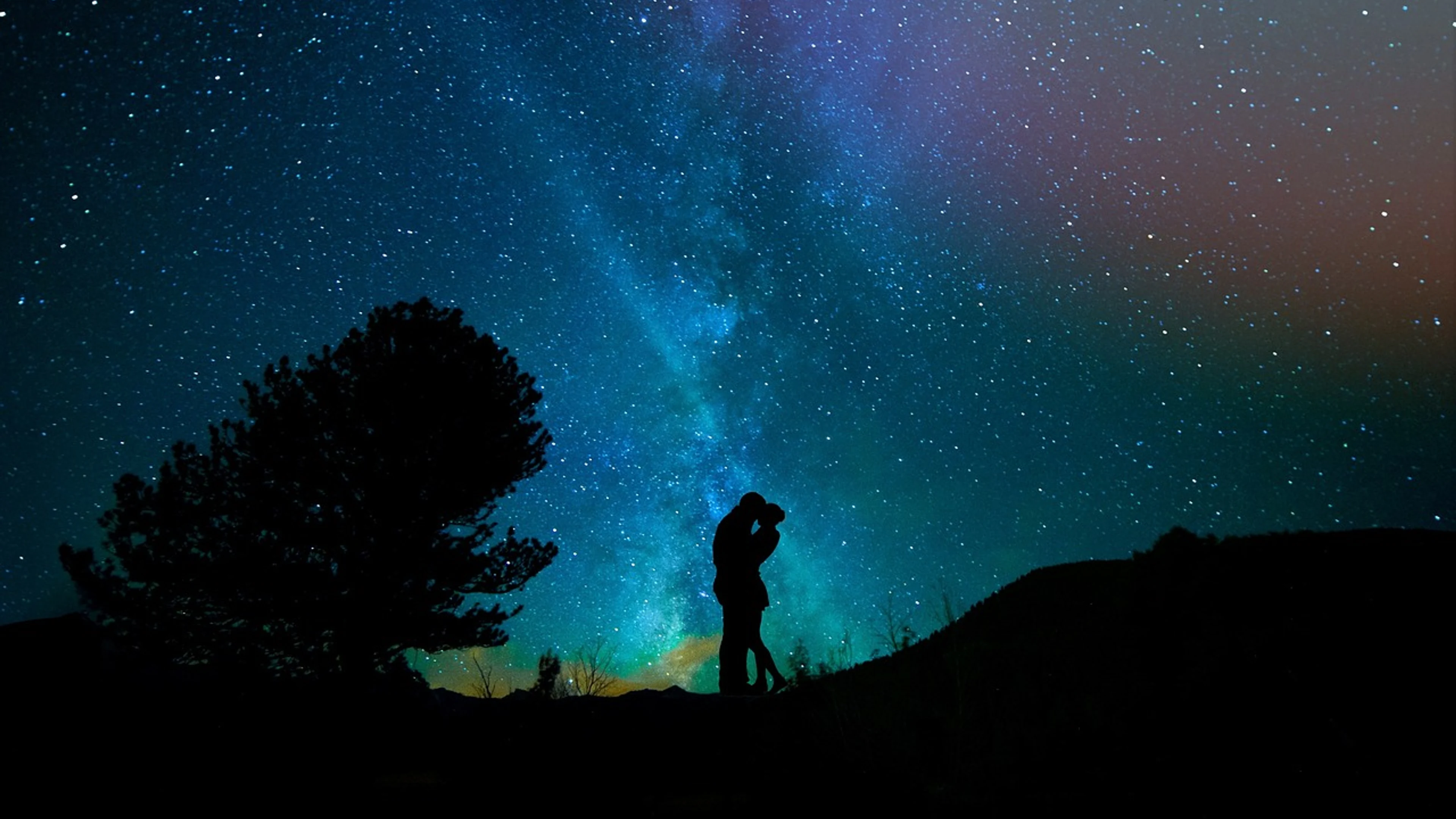 People lovers night sky - free 4K Ultra HD dark wallpaper for desktop