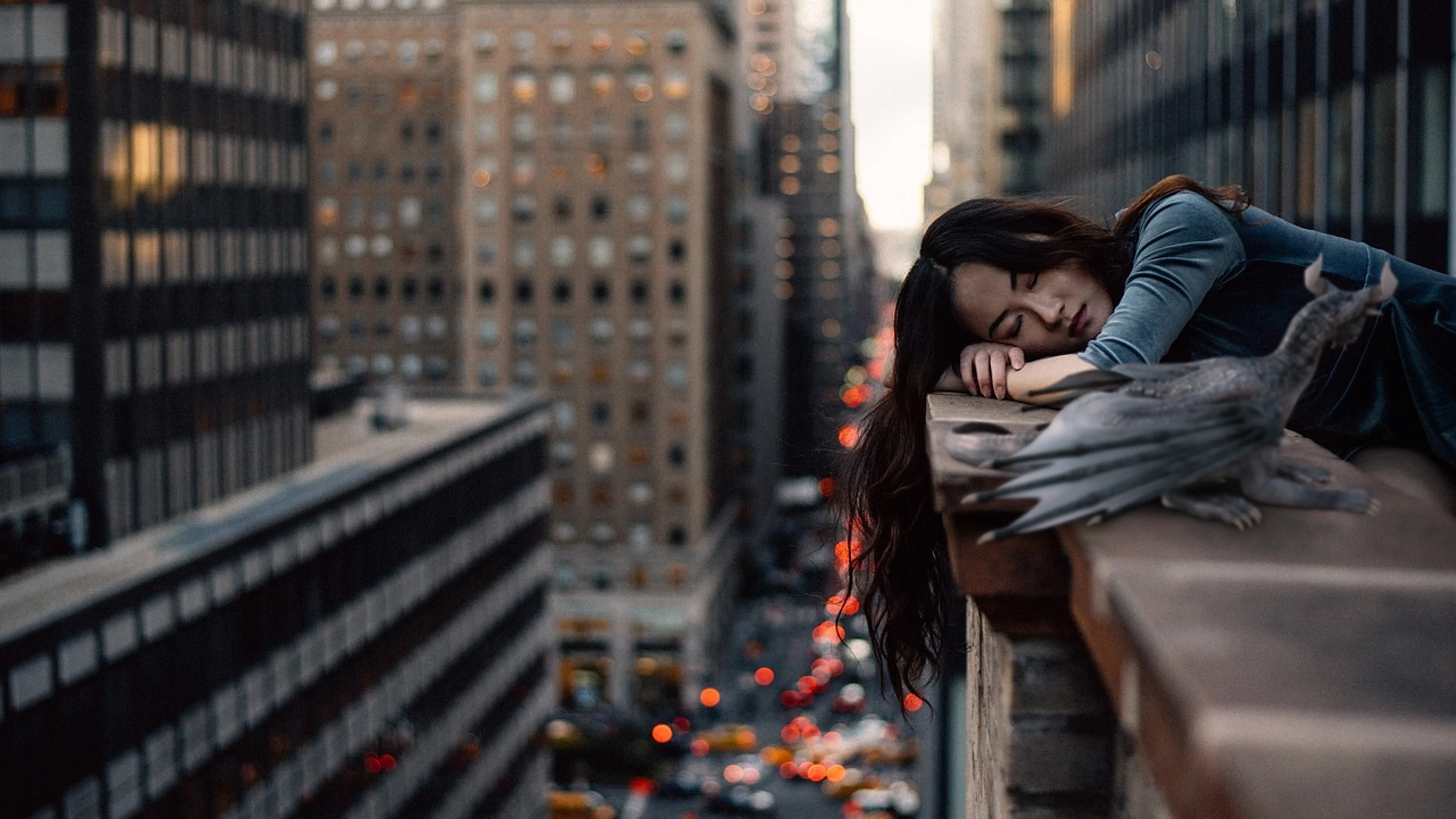 Dragon girl sleeping - free 4K Ultra HD fantasy wallpaper for desktop