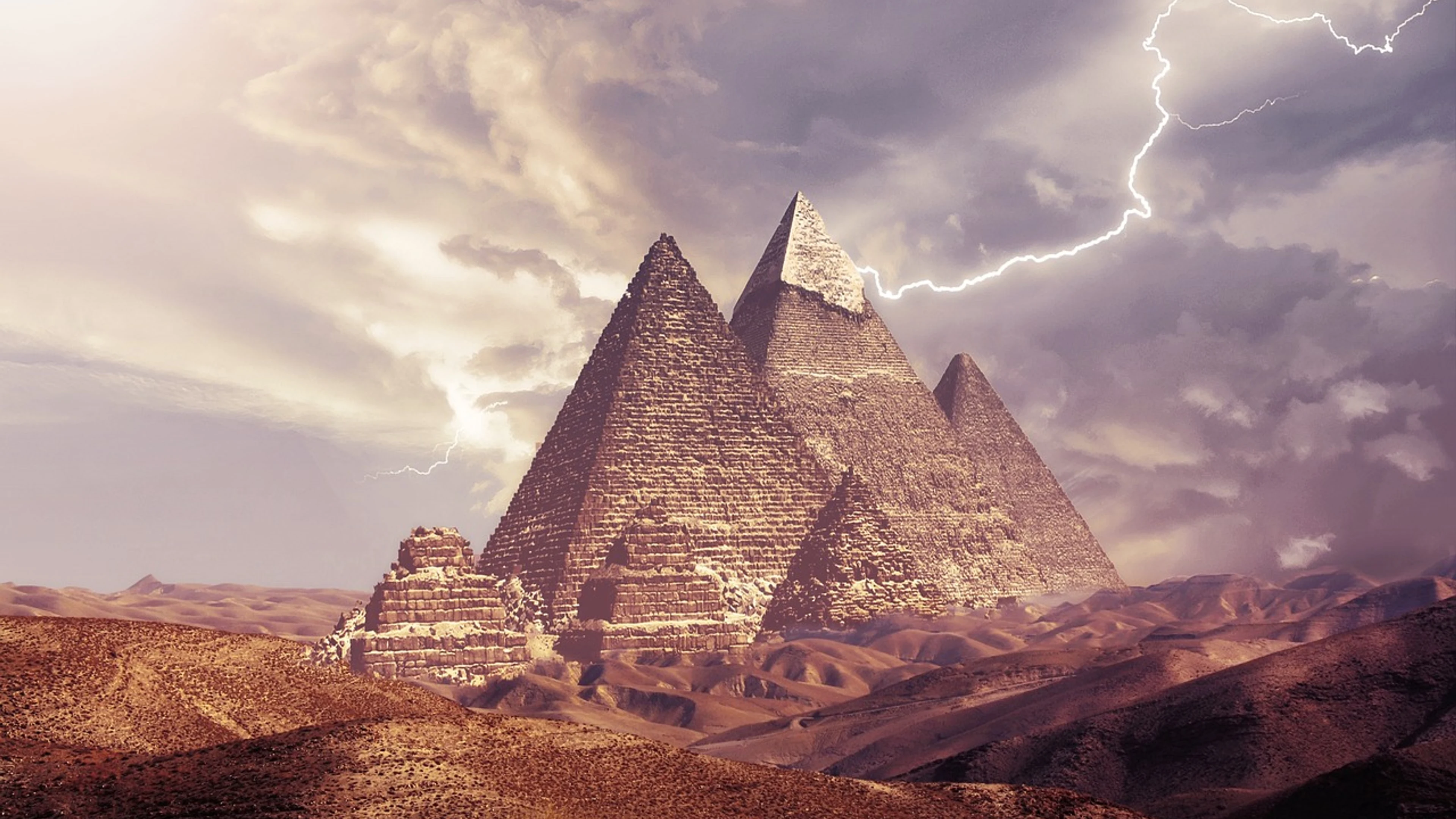 Pyramids desert sand - free 4K Ultra HD fantasy wallpaper for desktop