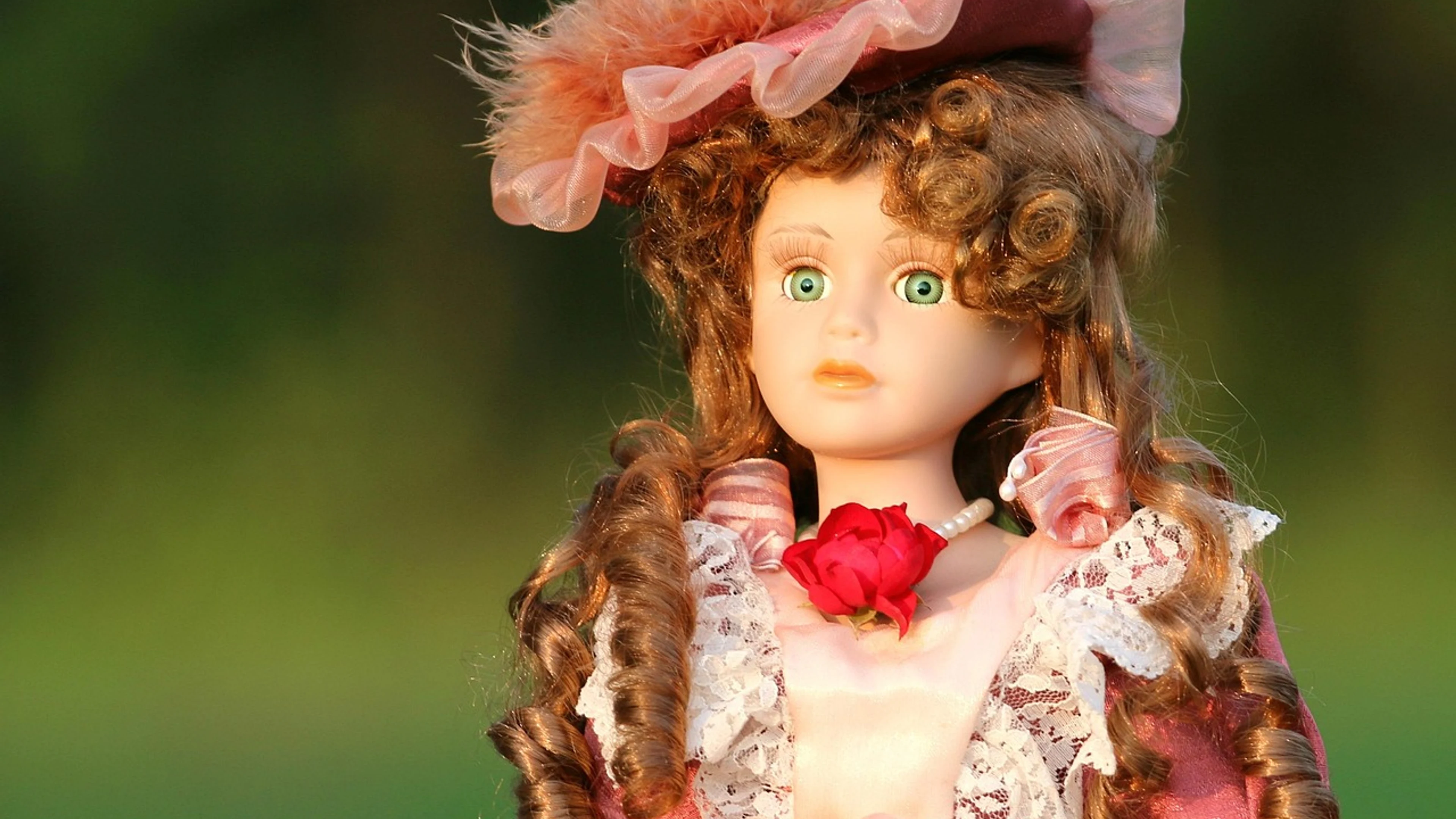 Doll retro lady - free 4K Ultra HD gaming wallpaper for desktop