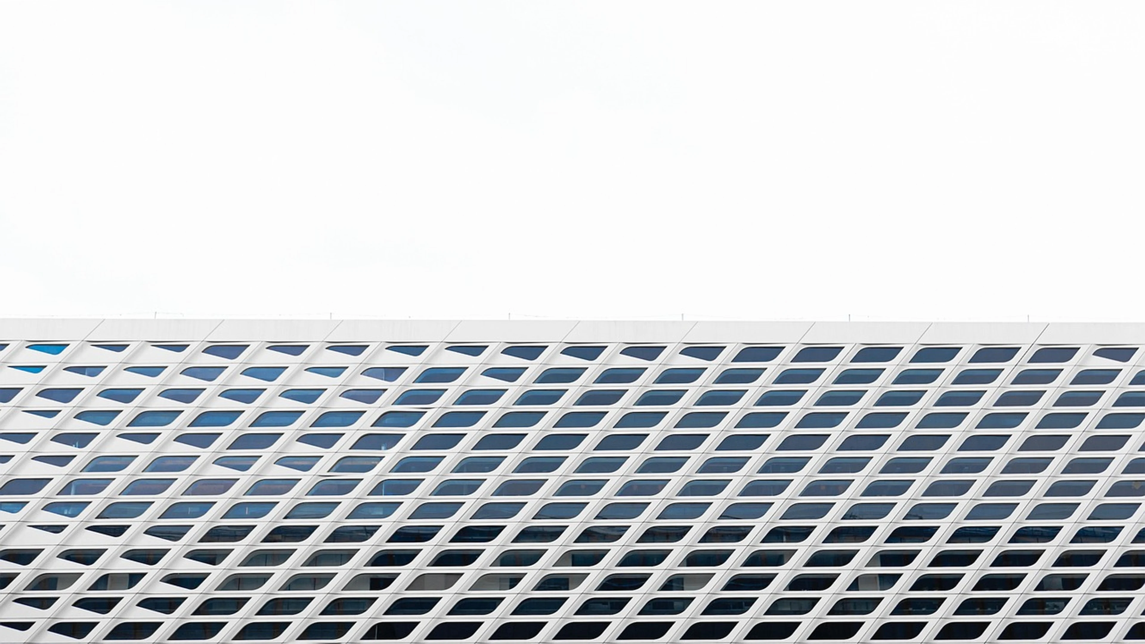 Building grid structure - free 4K Ultra HD minimal wallpaper for desktop