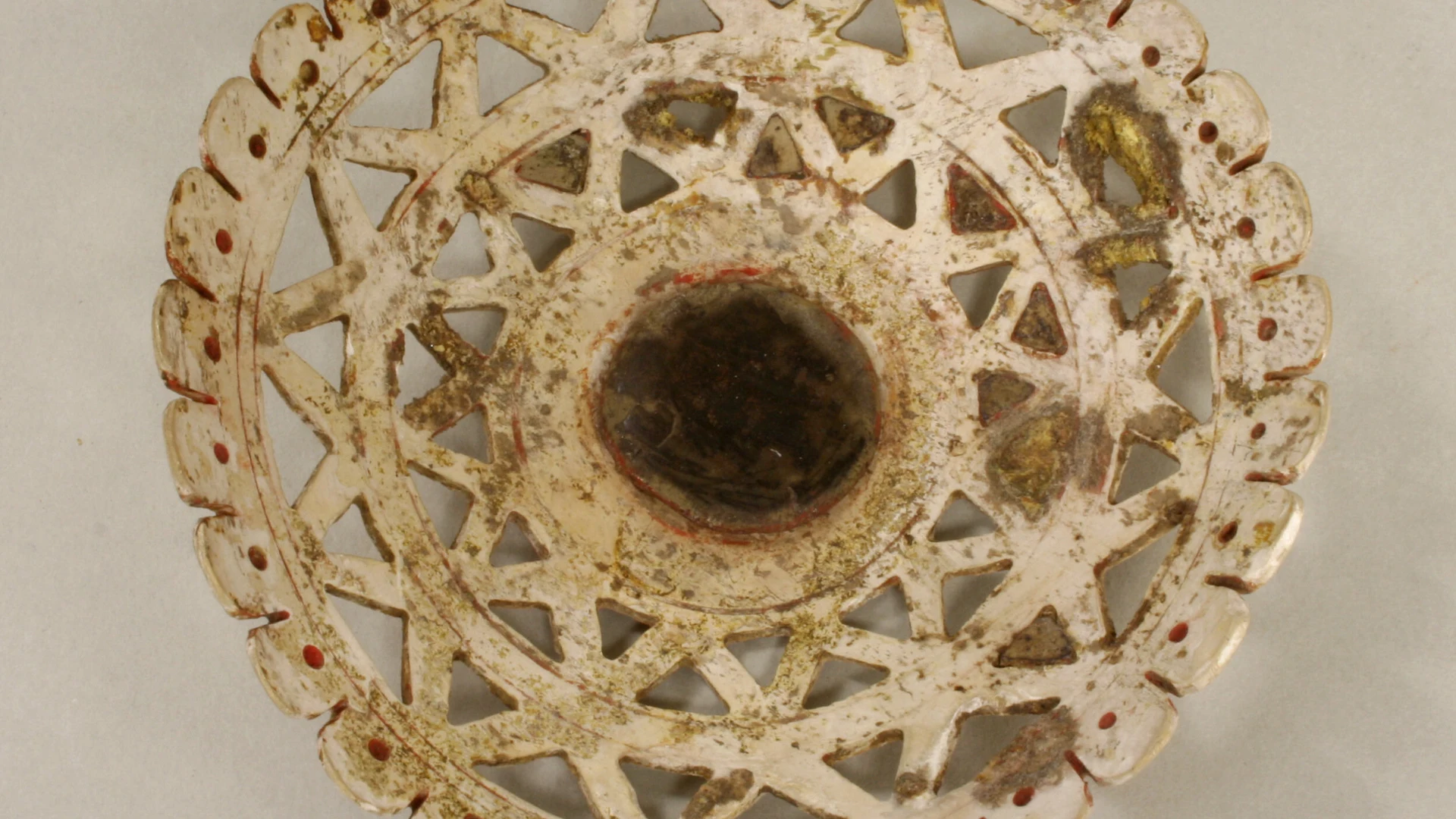 Earflare Frontal - free hd minimal wallpaper for desktop