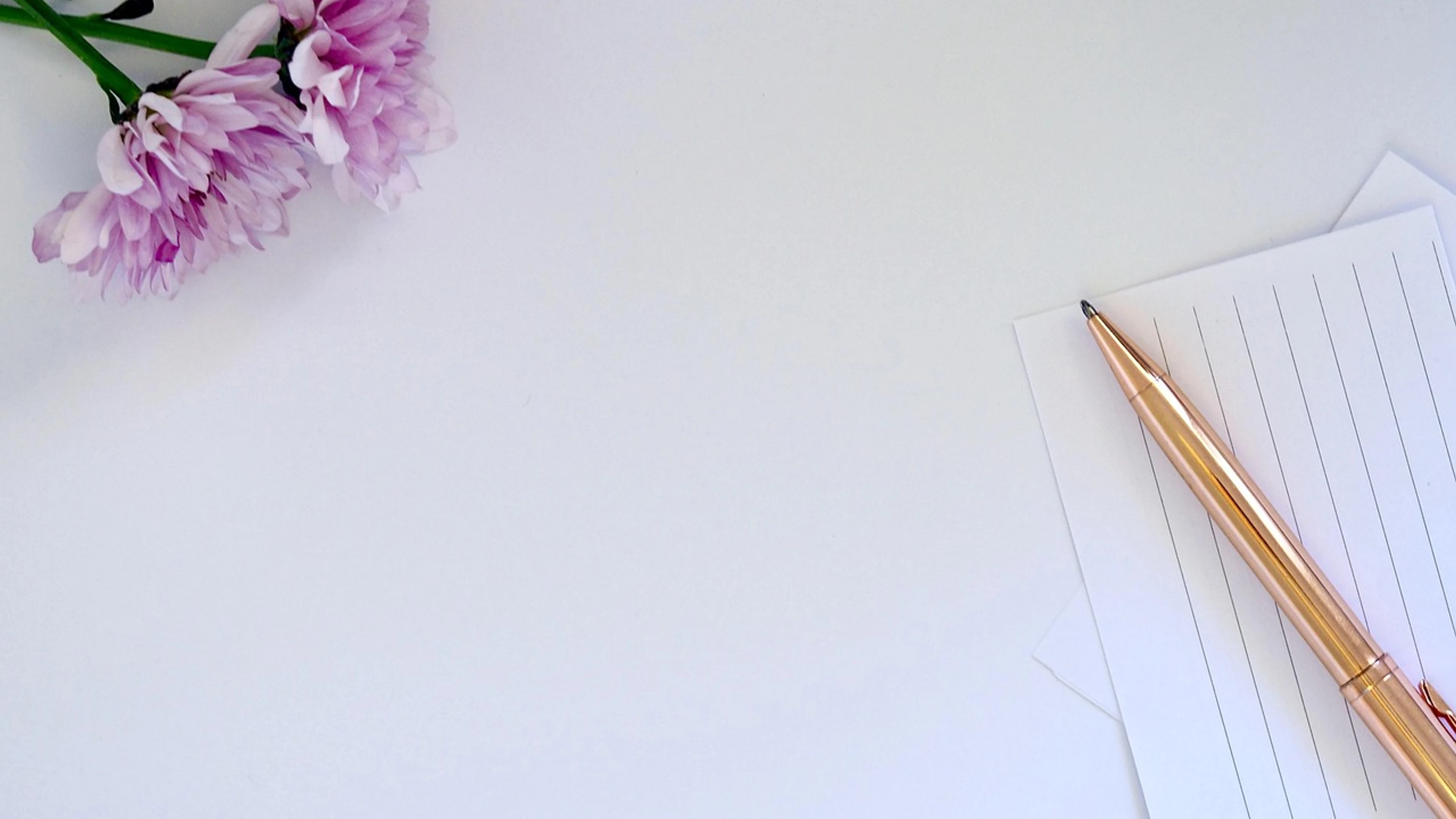 Whitespace business office - free 4K Ultra HD minimal wallpaper for desktop