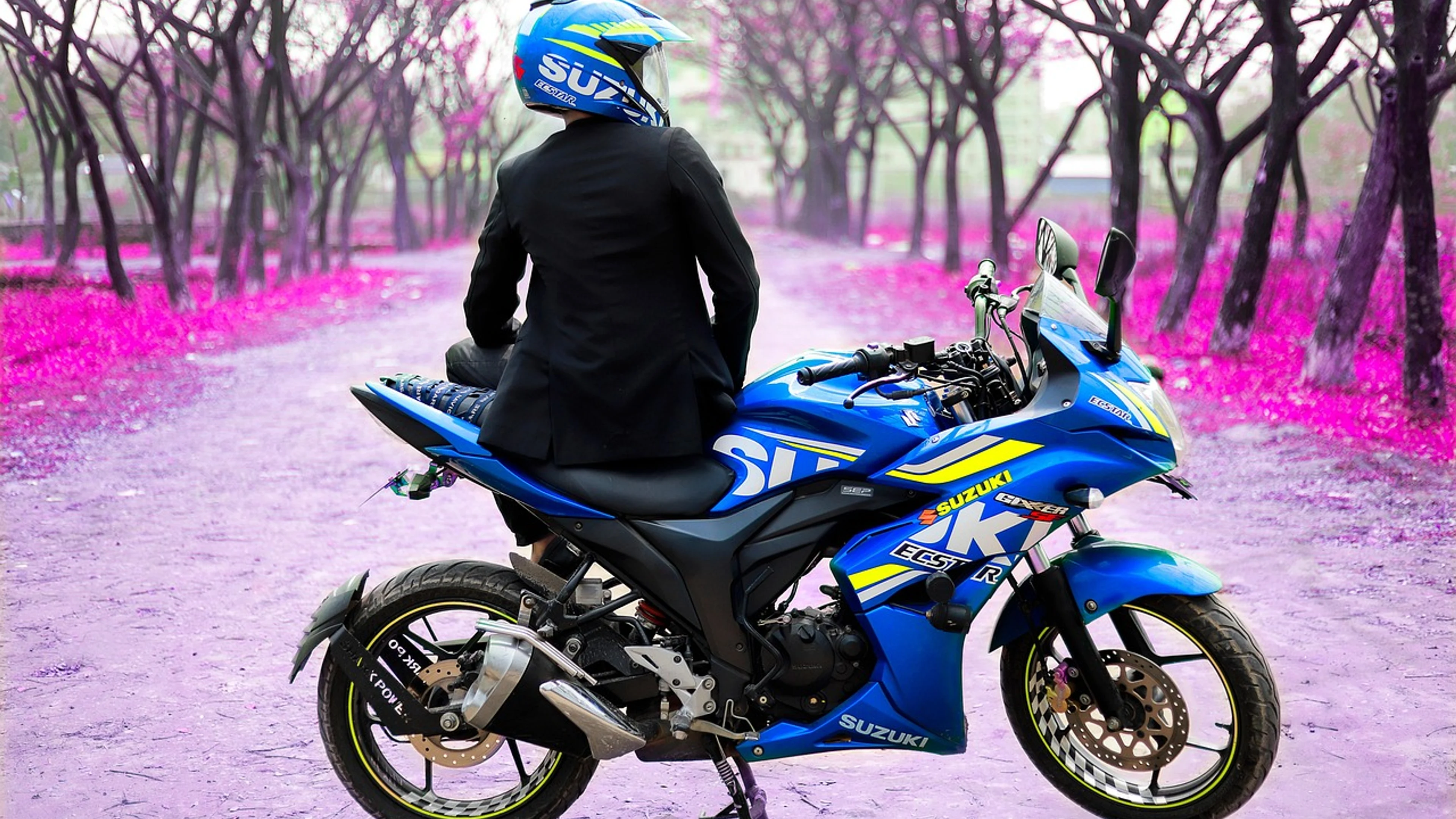 Biker man motorcycle - free 4K Ultra HD motorcycle wallpaper for desktop