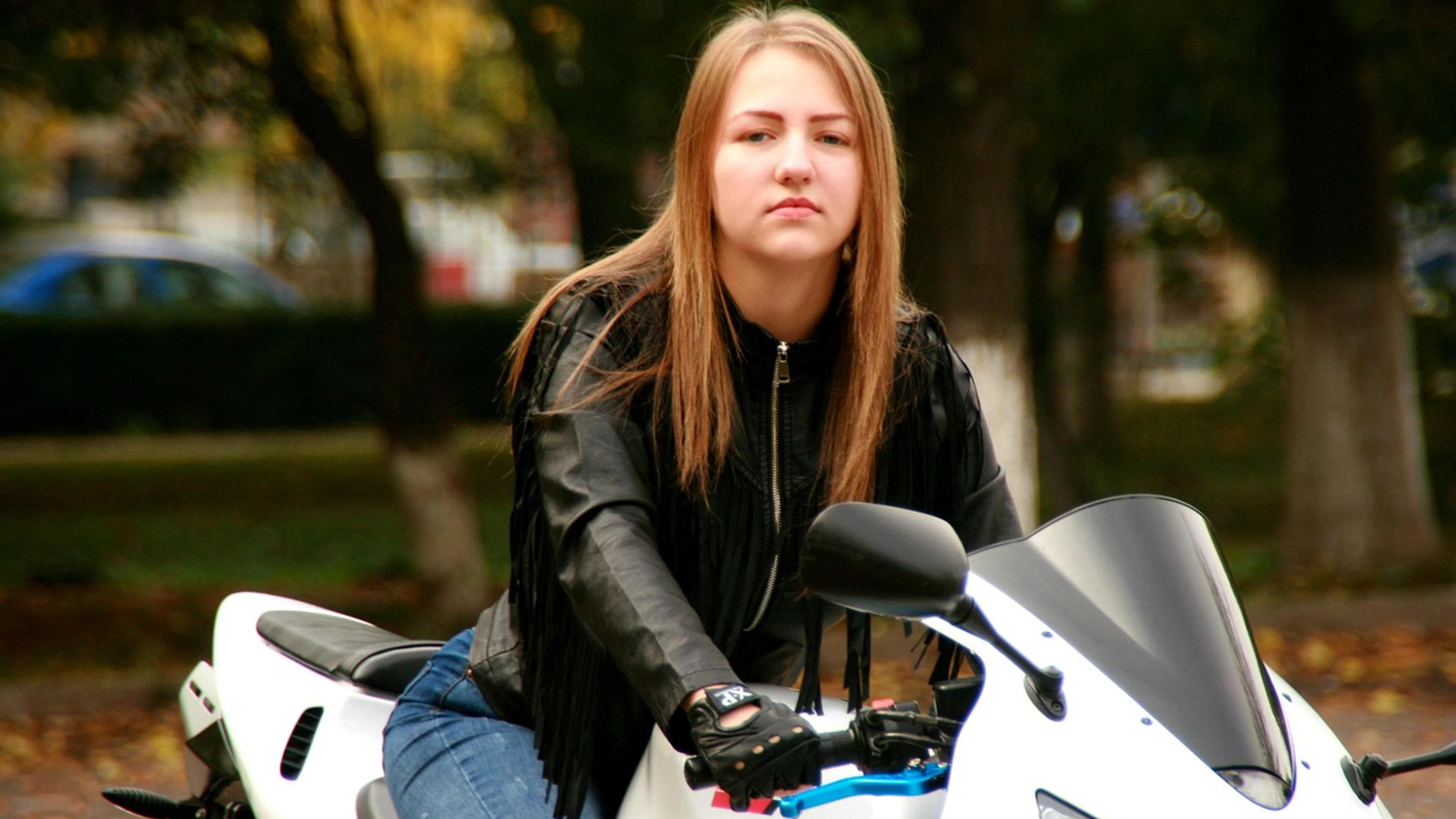 Face motorcycle leather jacket - free 4K Ultra HD motorcycle wallpaper for desktop