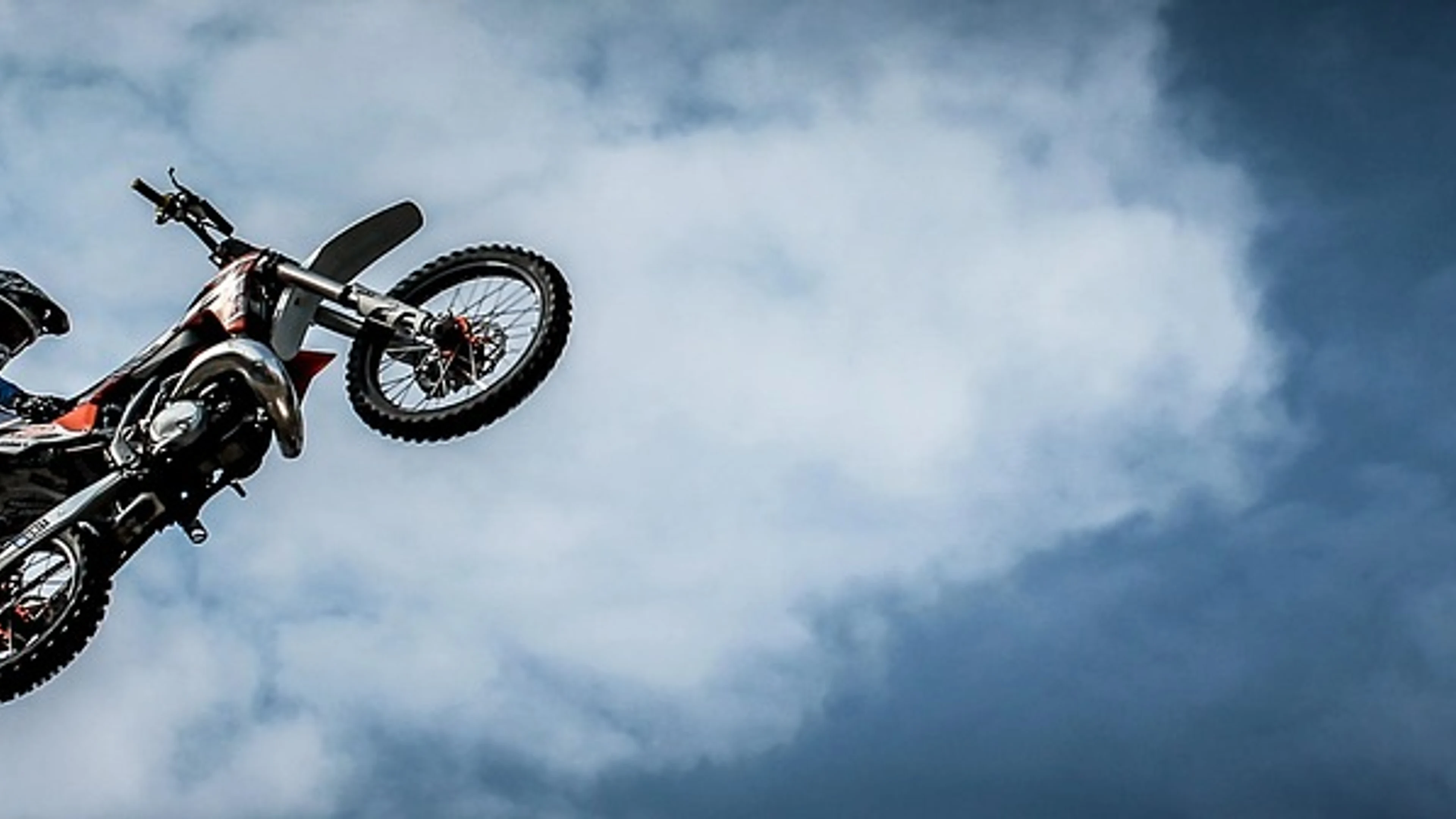 Man biker motorcycle - free 4K Ultra HD motorcycle wallpaper for desktop