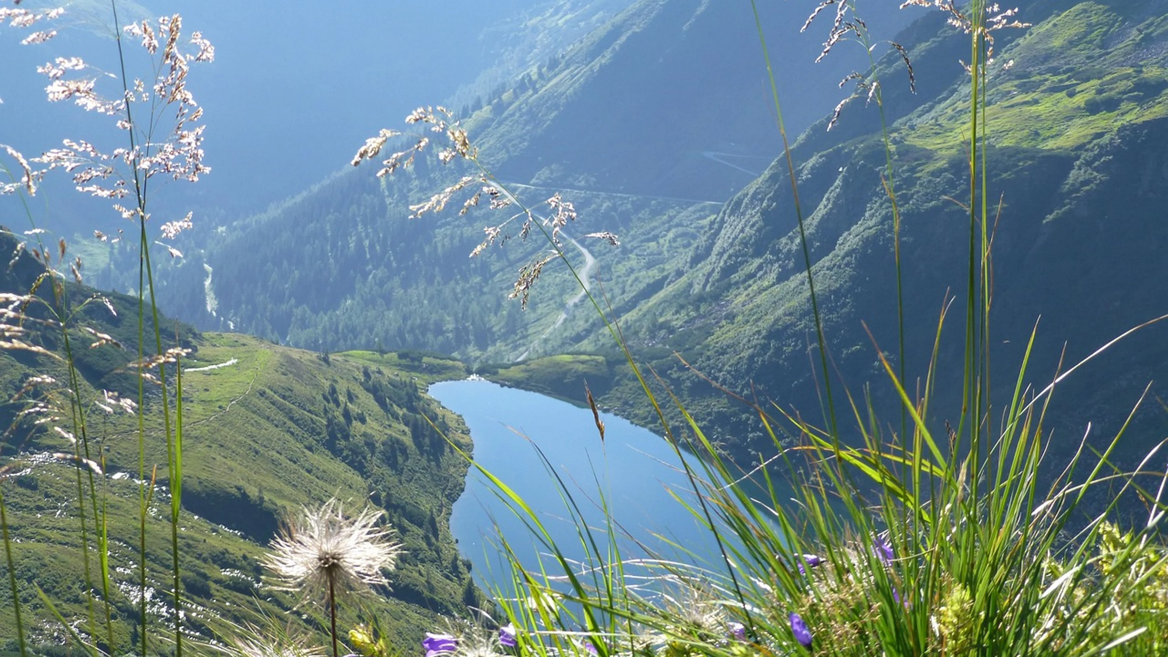 Alpine lake lake nature - free 4K Ultra HD mountain wallpaper for desktop