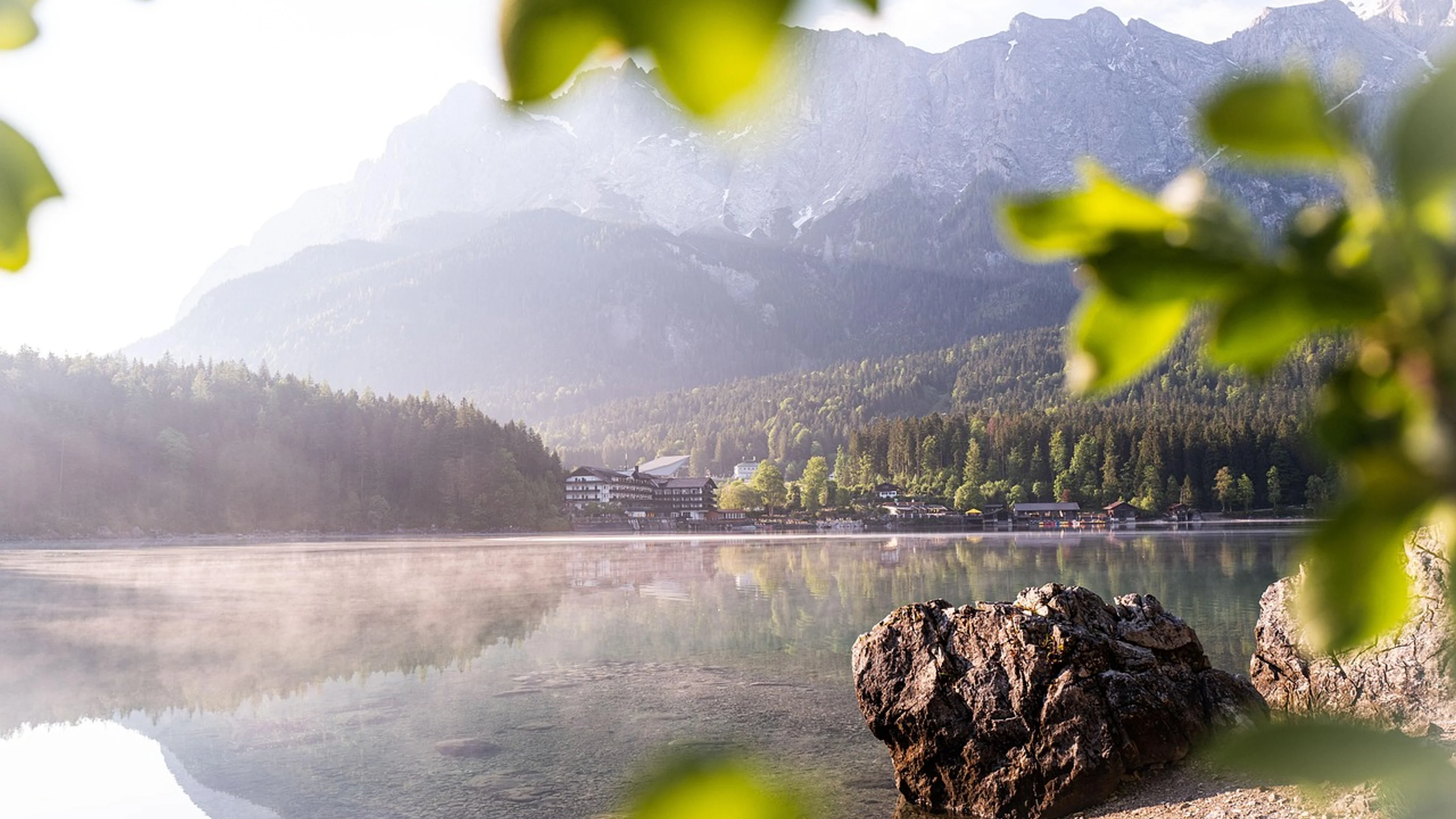 Eibsee zugspitze nature - free 4K Ultra HD mountain wallpaper for desktop