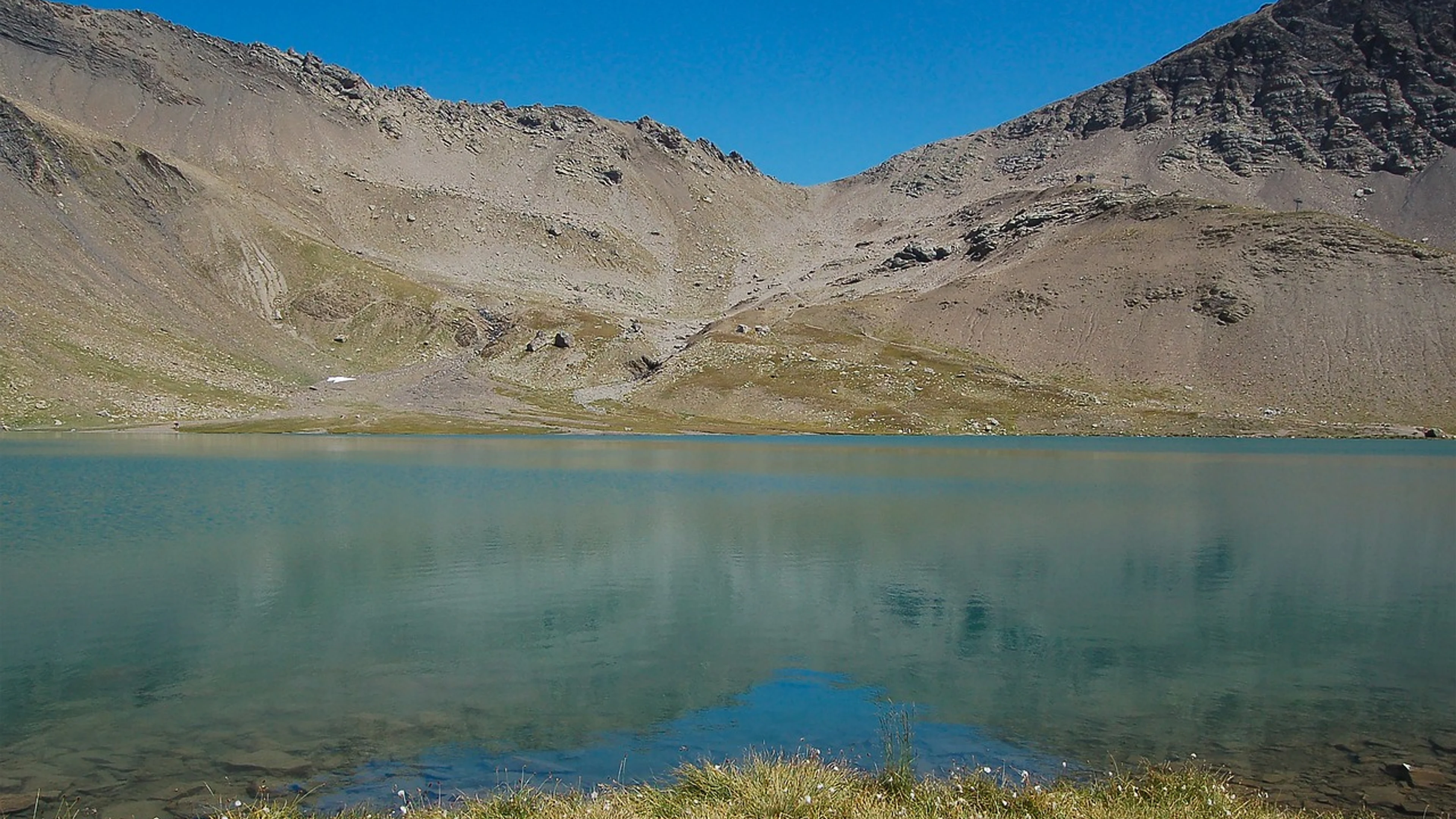 Mountain lake champsaur valley - free 4K Ultra HD mountain wallpaper for desktop