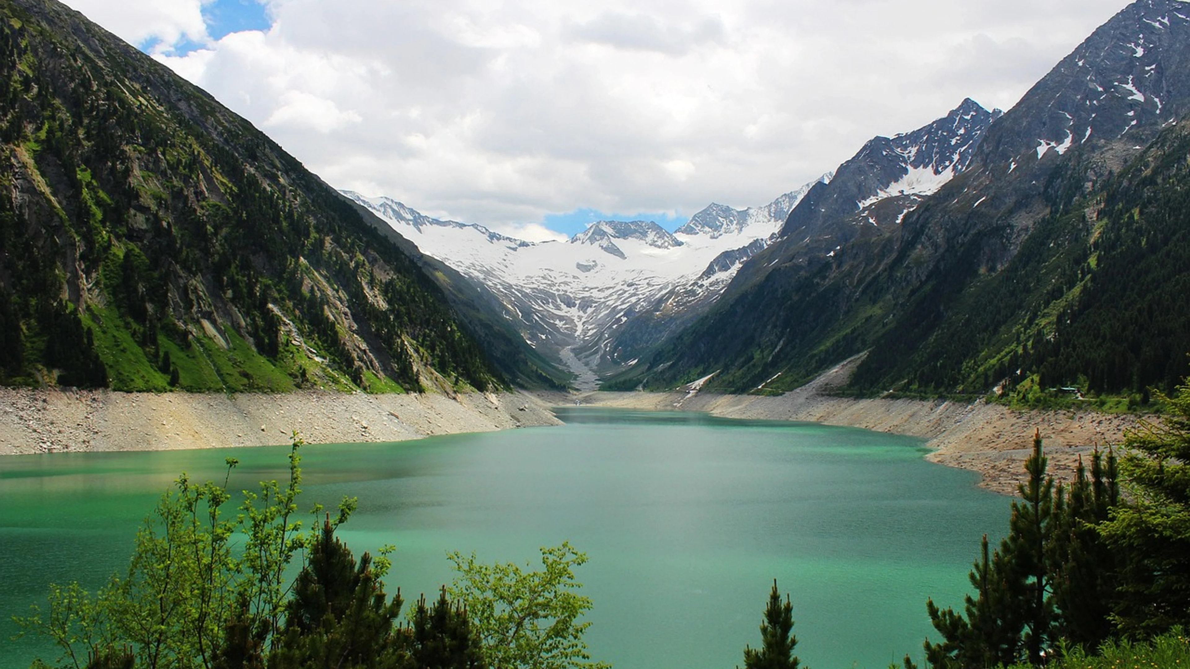 Mountain lake mountain alpine landscape - free 4K Ultra HD mountain wallpaper for desktop