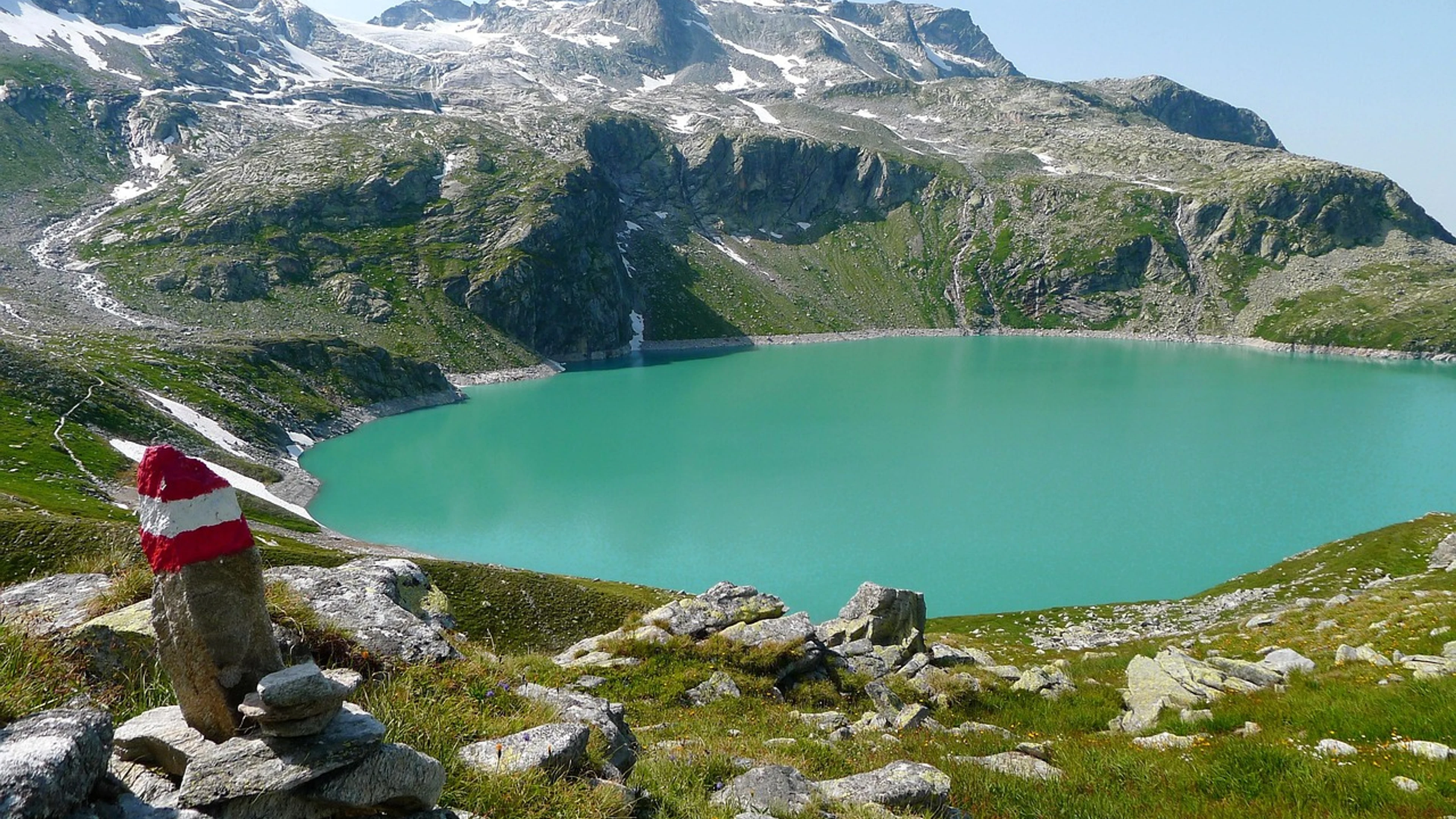 Mountain lake weisssee salzburg-austria - free 4K Ultra HD mountain wallpaper for desktop