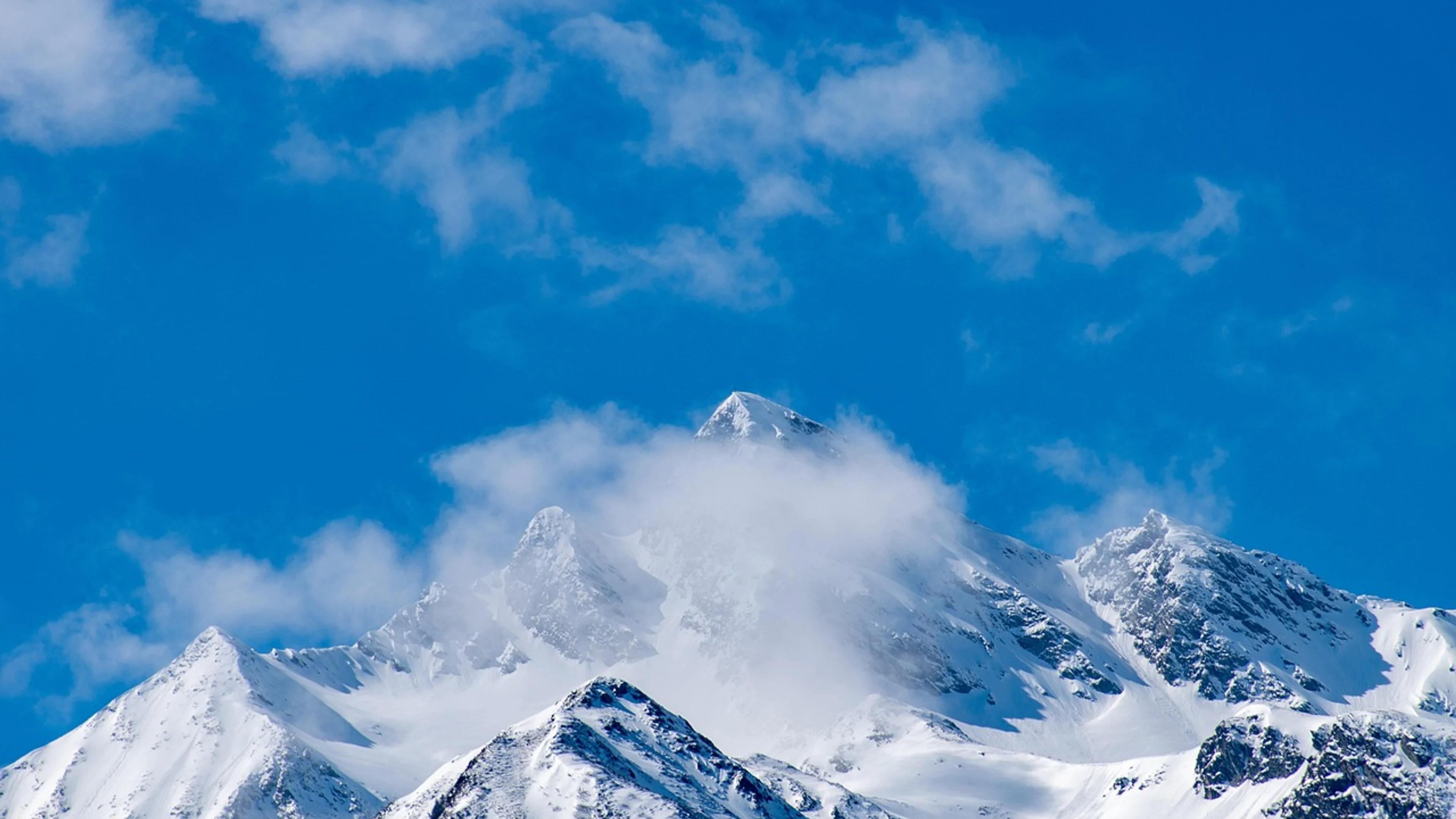 Mountain nature winter - free 4K Ultra HD mountain wallpaper for desktop