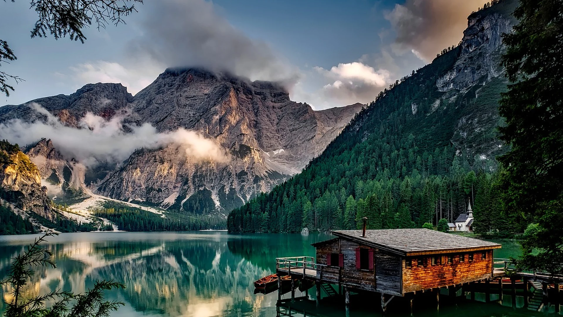 Mountains lake house - free hd mountain wallpaper for desktop