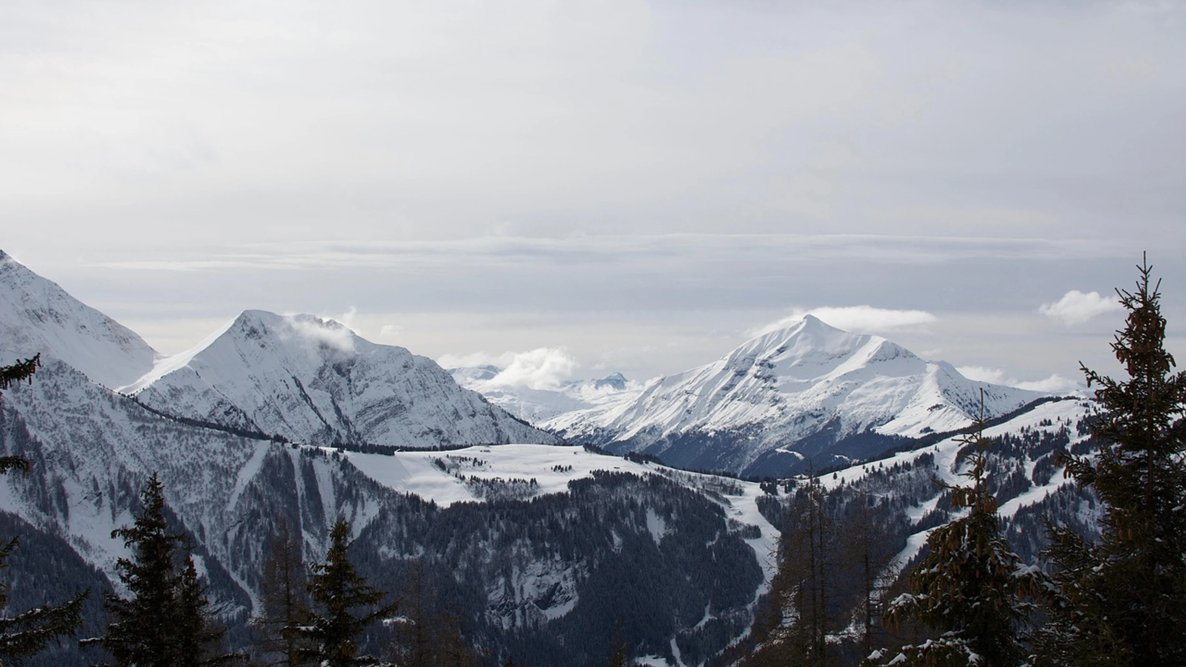 Mountains mountain peaks snow - free 4K Ultra HD mountain wallpaper for desktop