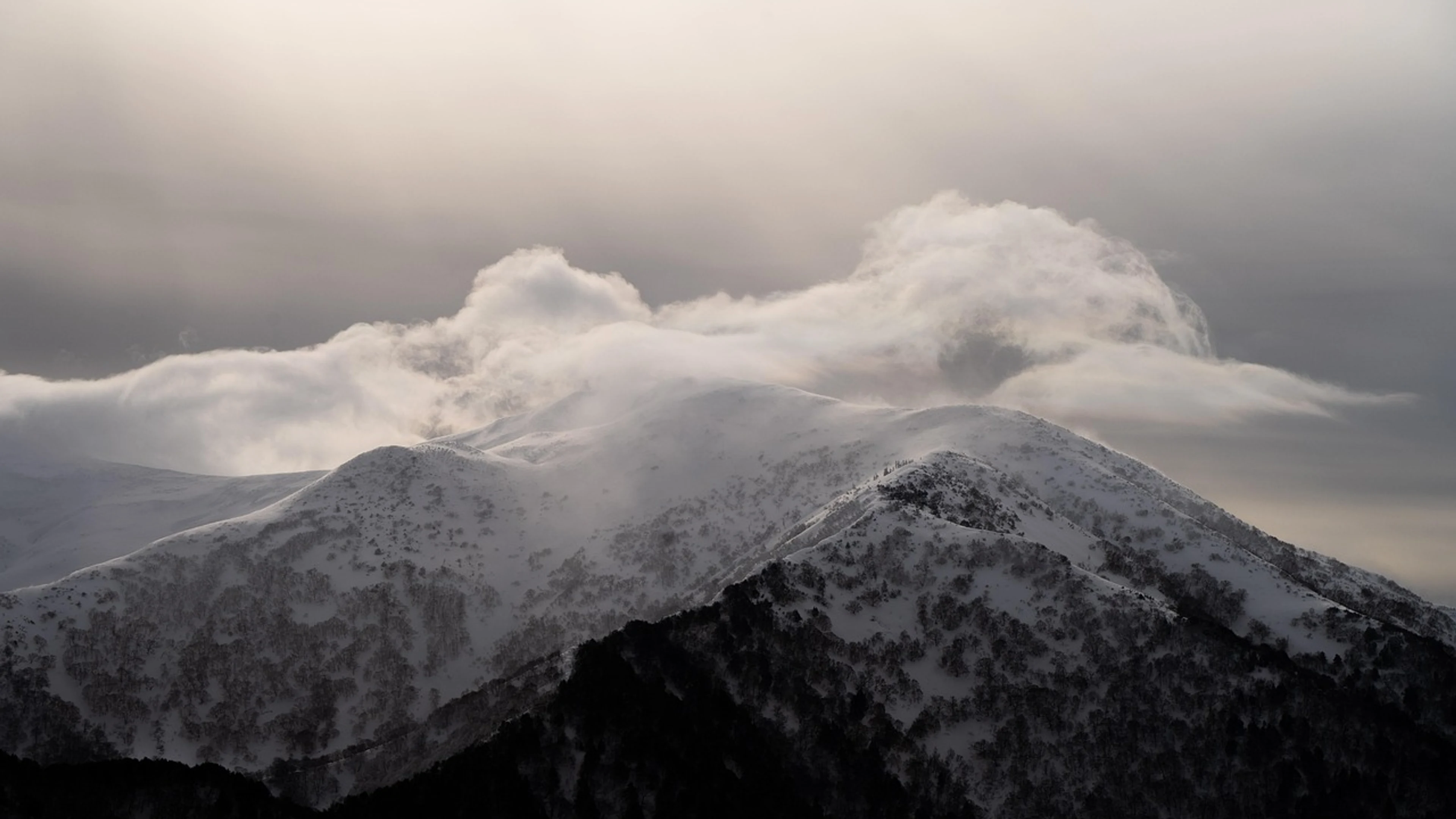 Nature mountain snow - free 4K Ultra HD mountain wallpaper for desktop