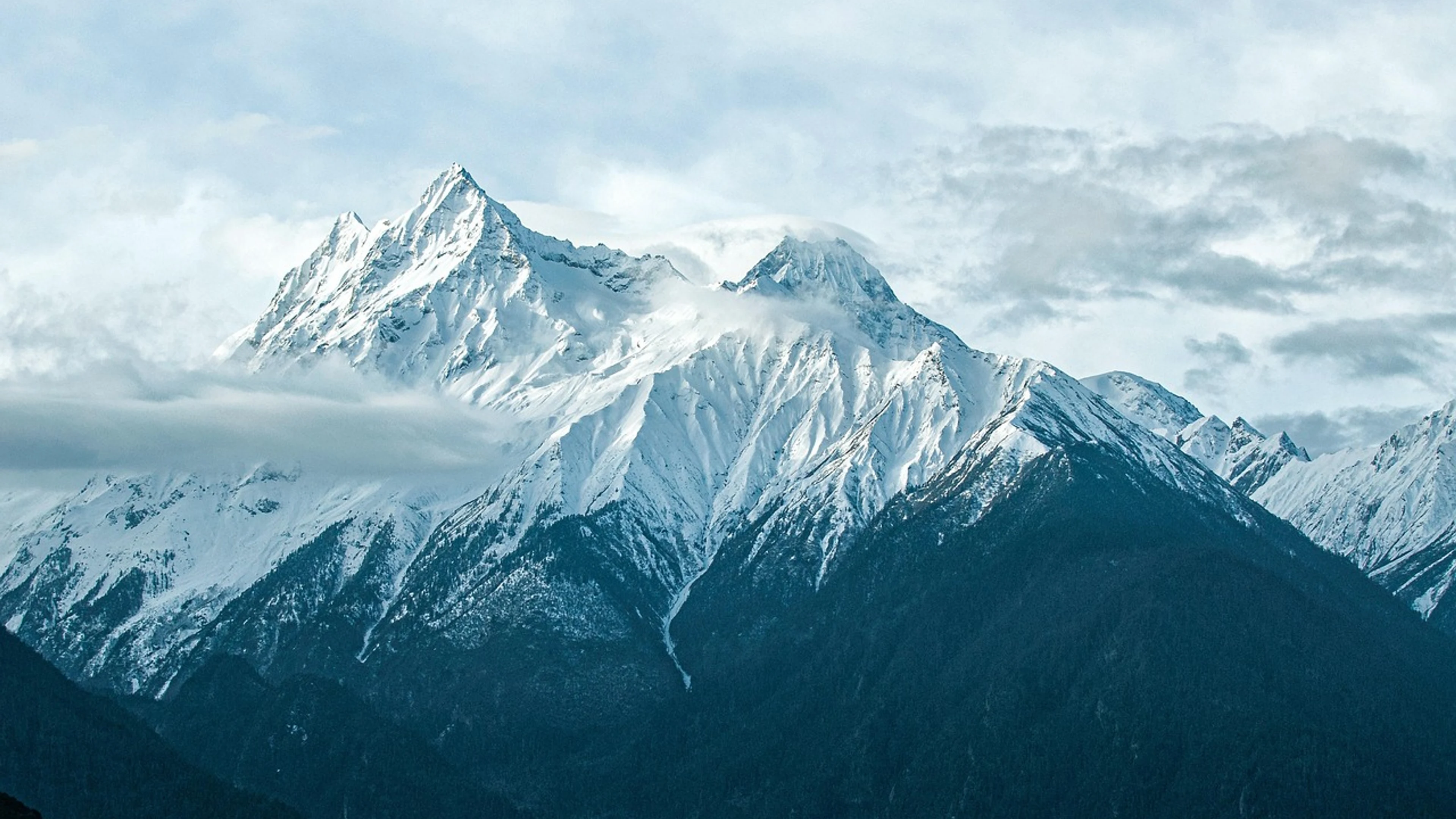 Tibet mountains snow - free 4K Ultra HD mountain wallpaper for desktop