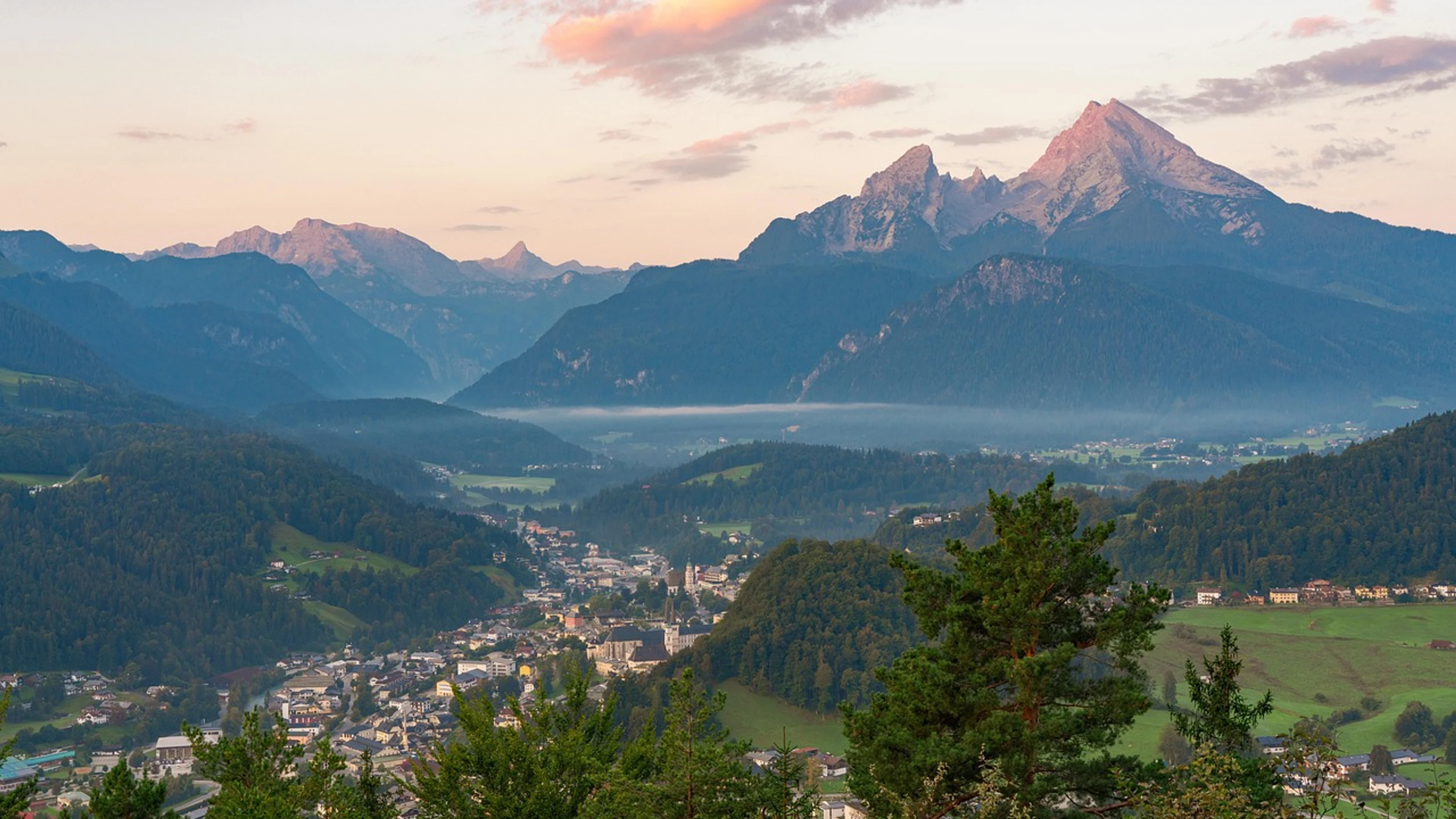 Watzmann berchtesgaden mountain range - free 4K Ultra HD mountain wallpaper for desktop