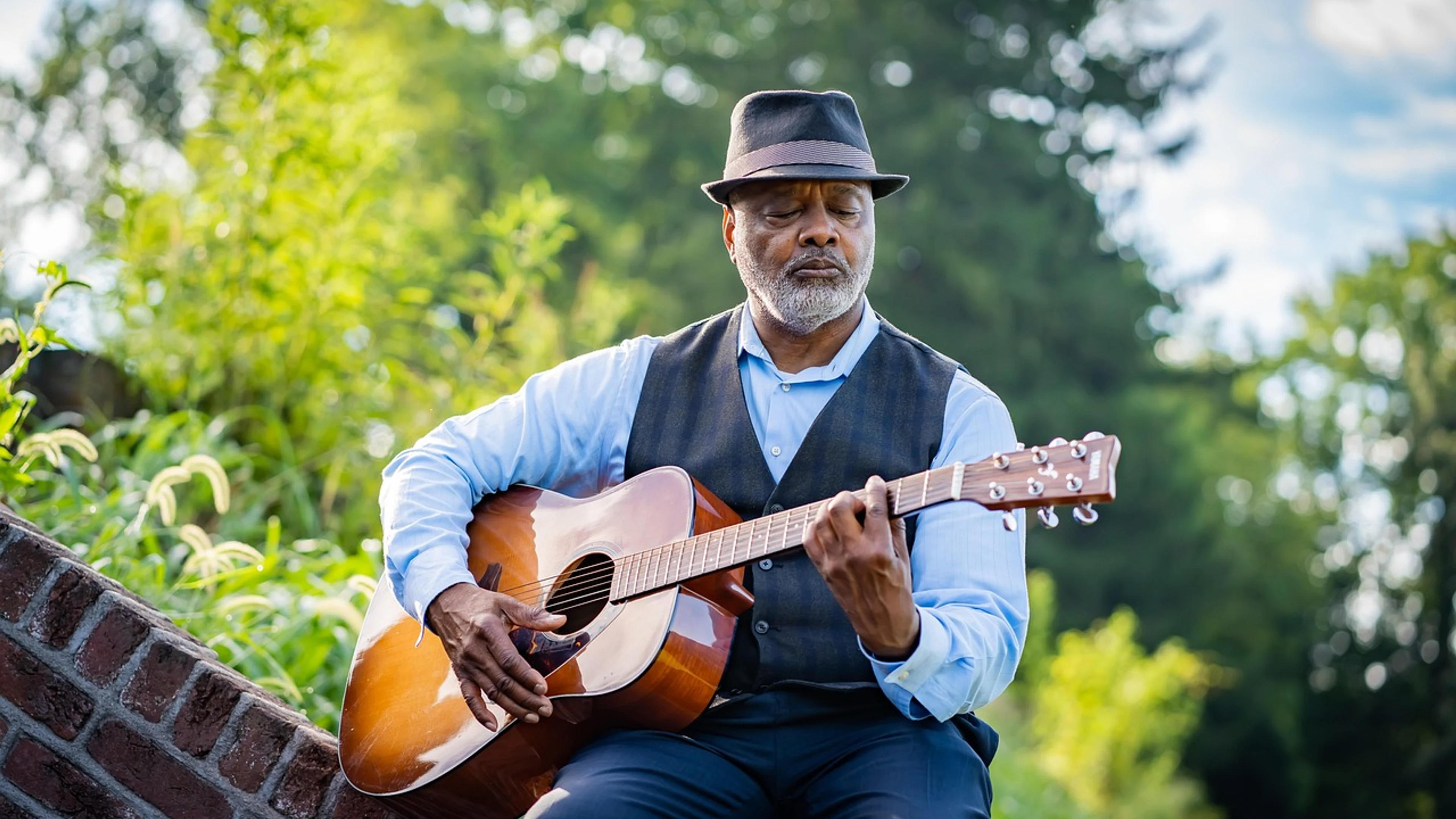 Colours portrait music - free 4K Ultra HD music wallpaper for desktop