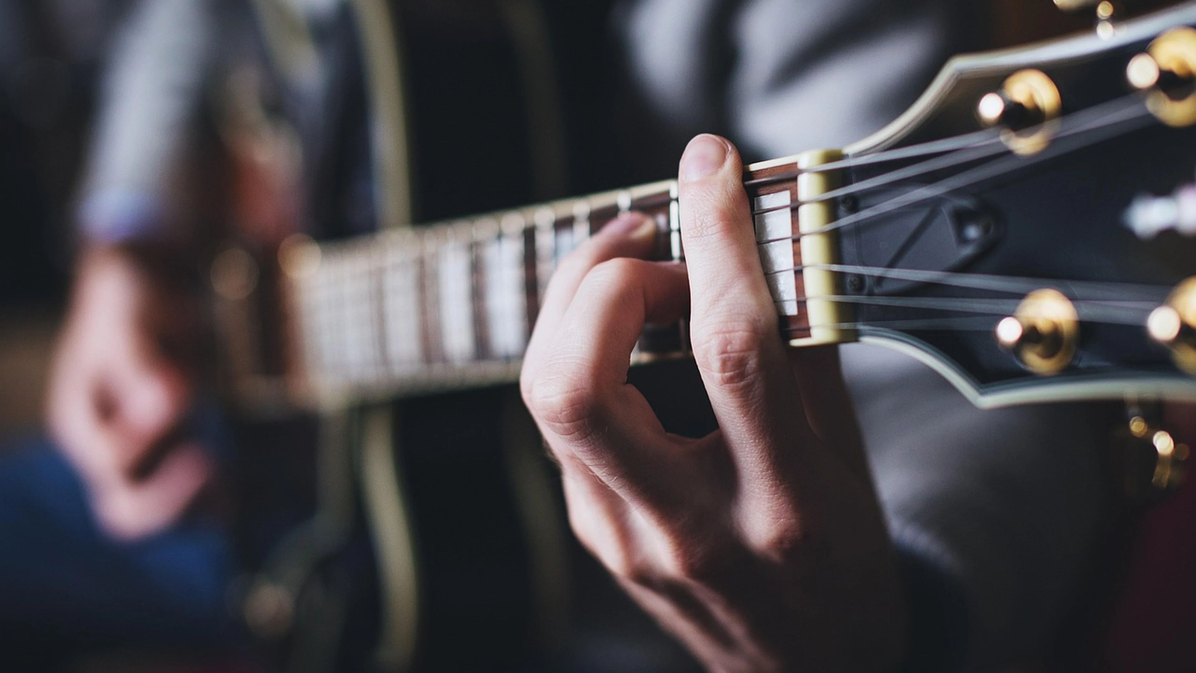 Musician music guitarist - free 4K Ultra HD music wallpaper for desktop