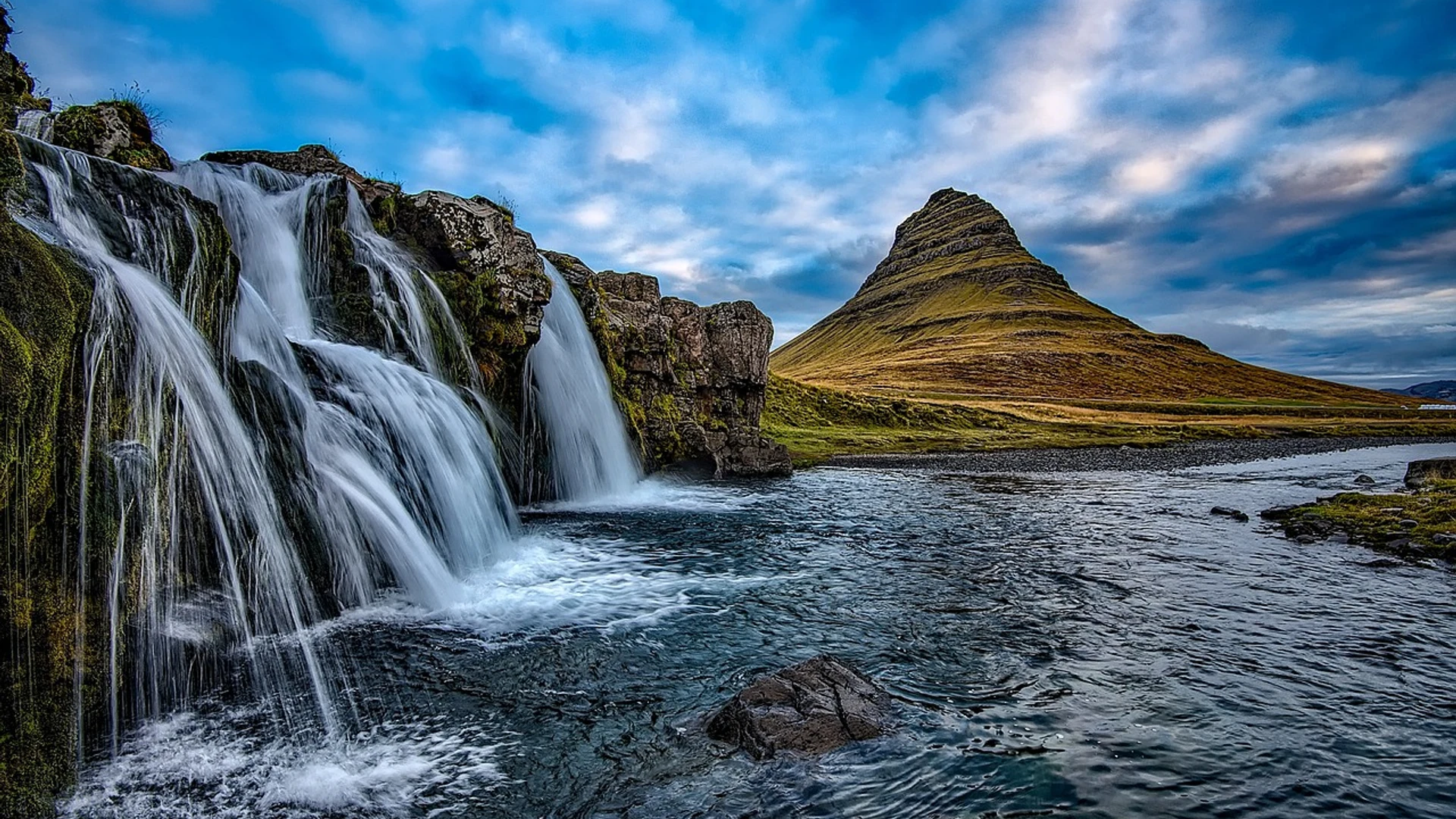 Iceland mountains kirkjufell - free hd nature wallpaper for desktop