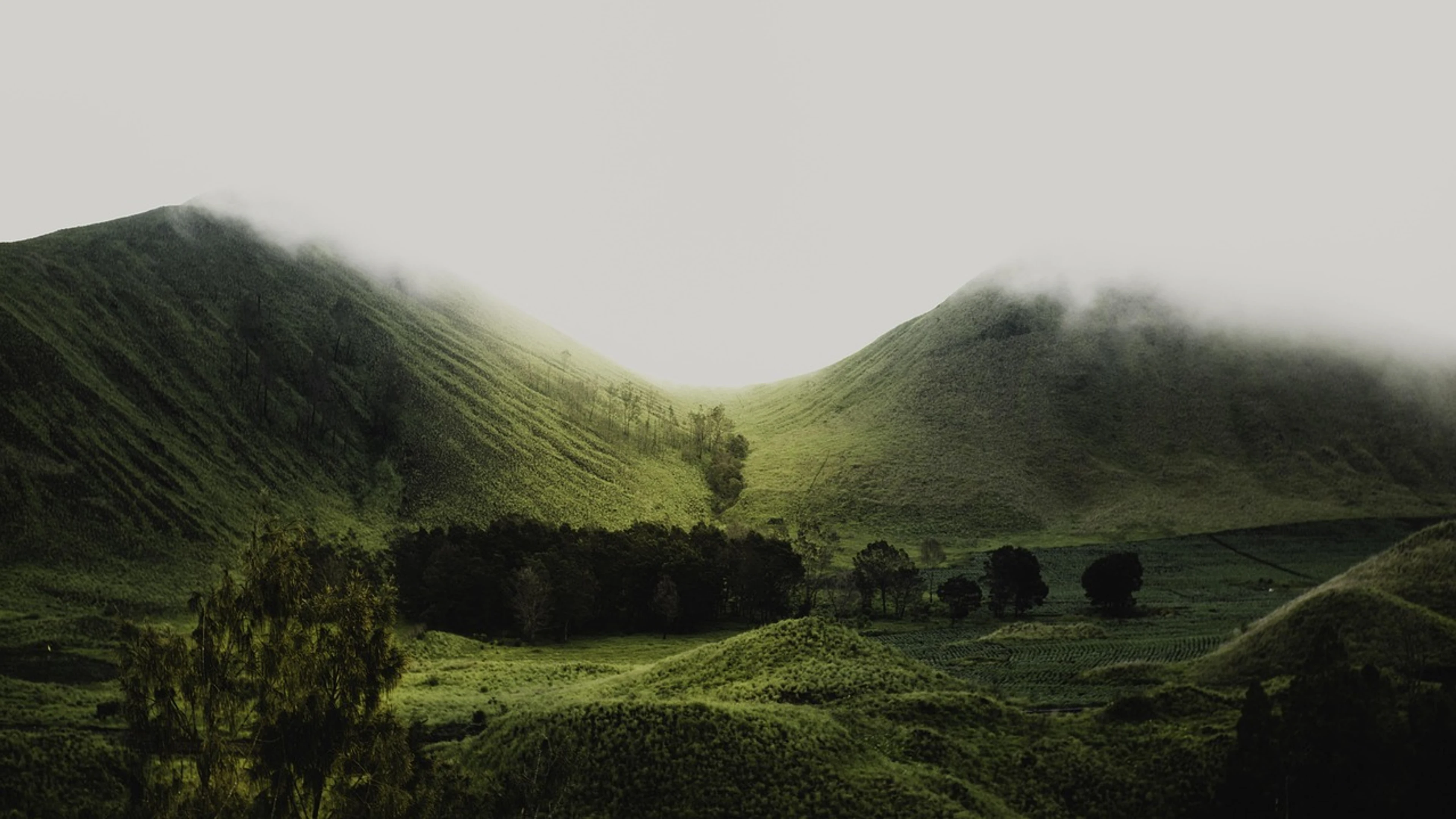 Landscape hills hill - free 4K Ultra HD nature wallpaper for desktop