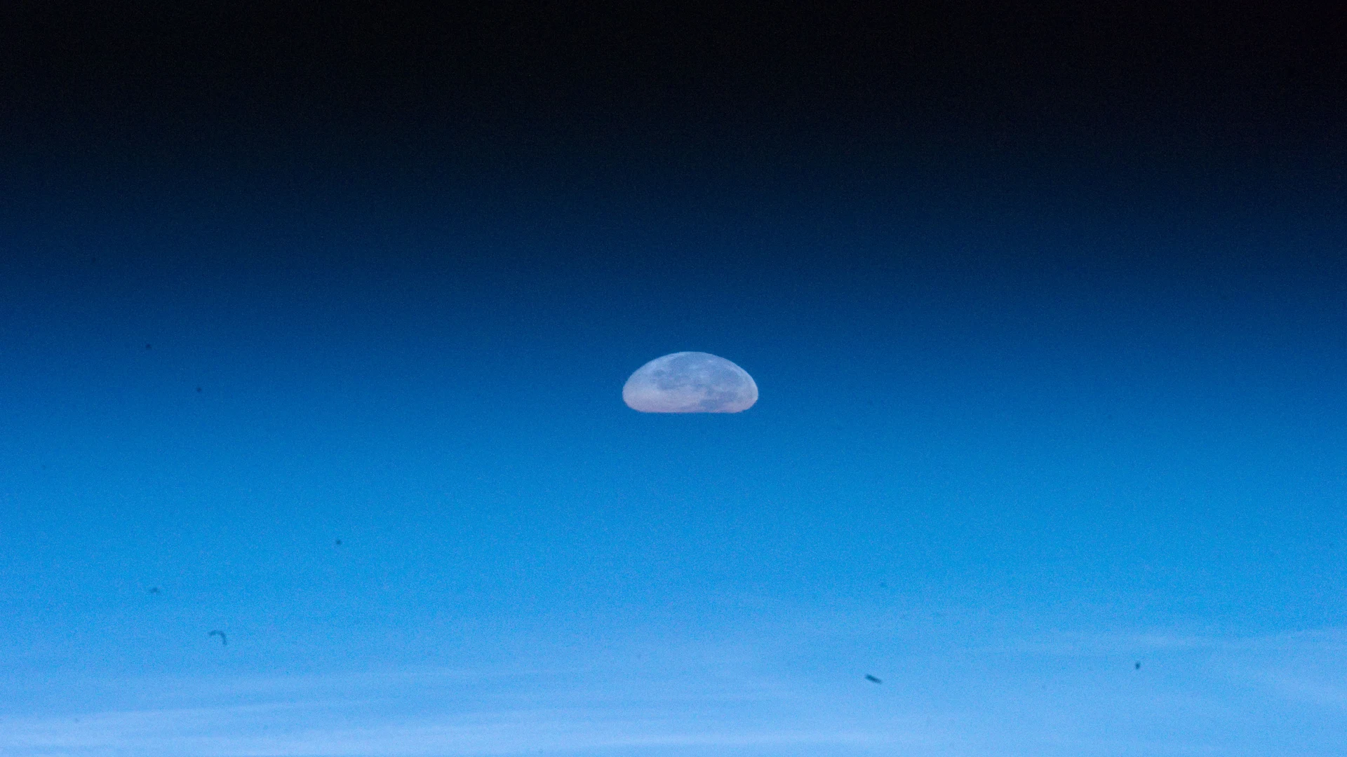 Lunar Observation - free hd nature wallpaper for desktop