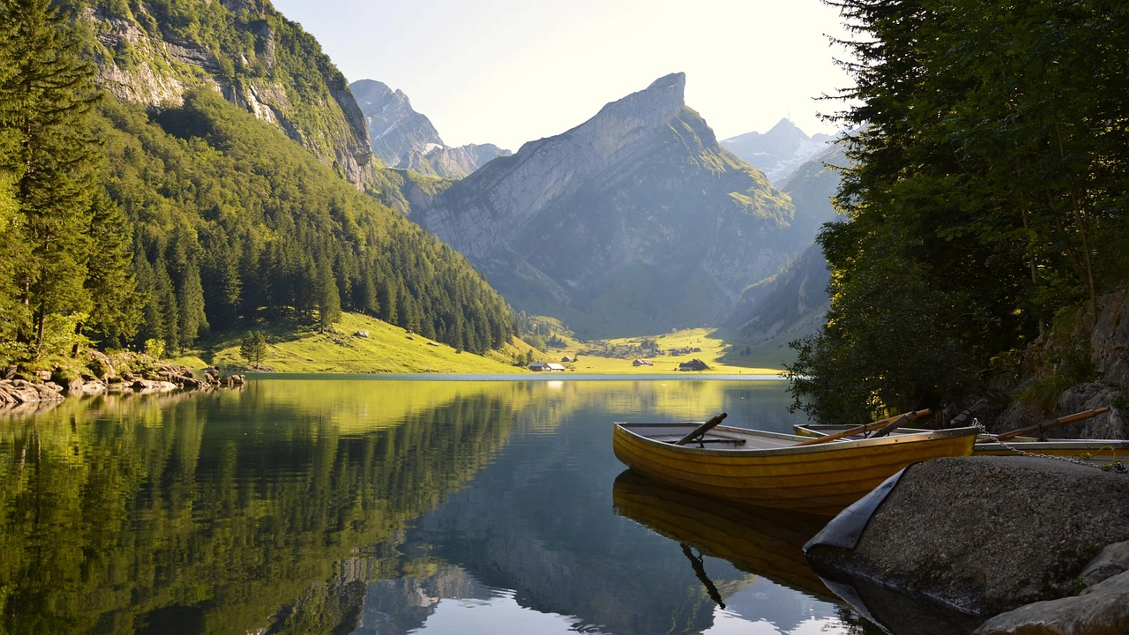 Water river lake - free 4K Ultra HD nature wallpaper for desktop