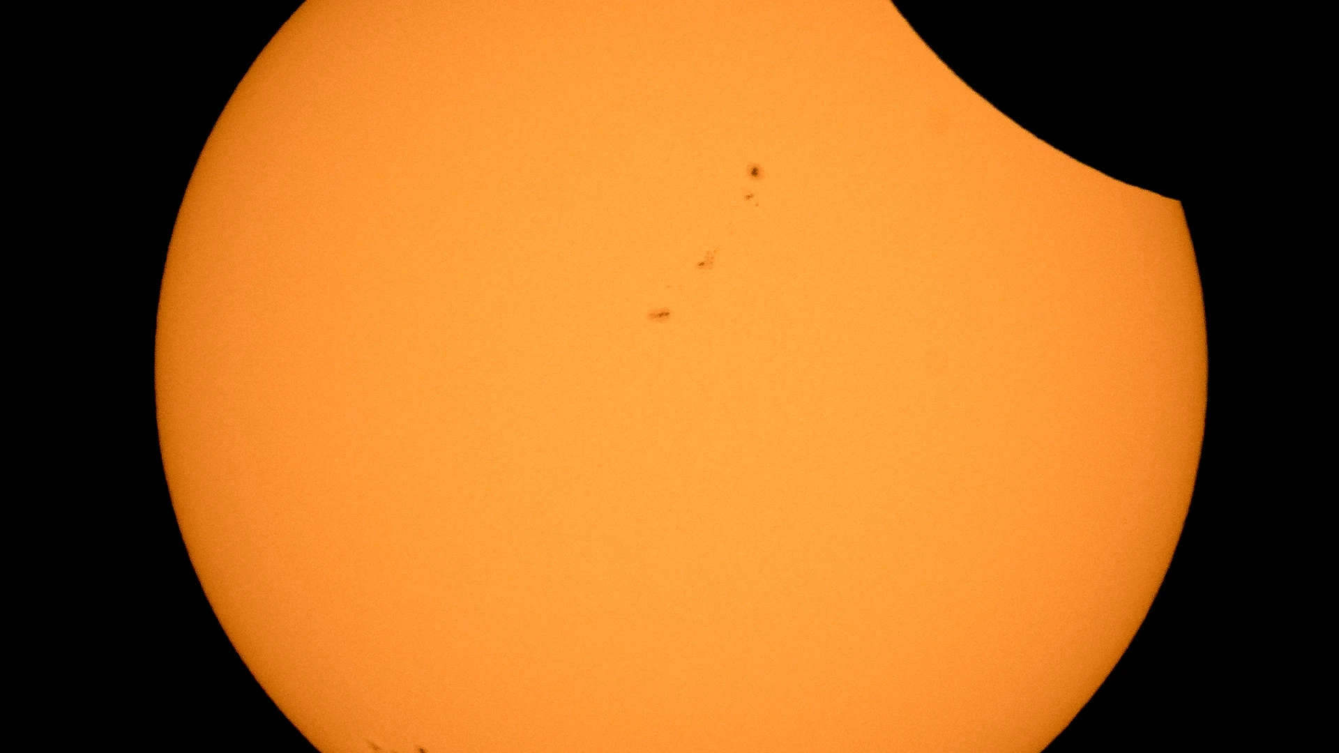 2017 Total Solar Eclipse - free hd space wallpaper for desktop