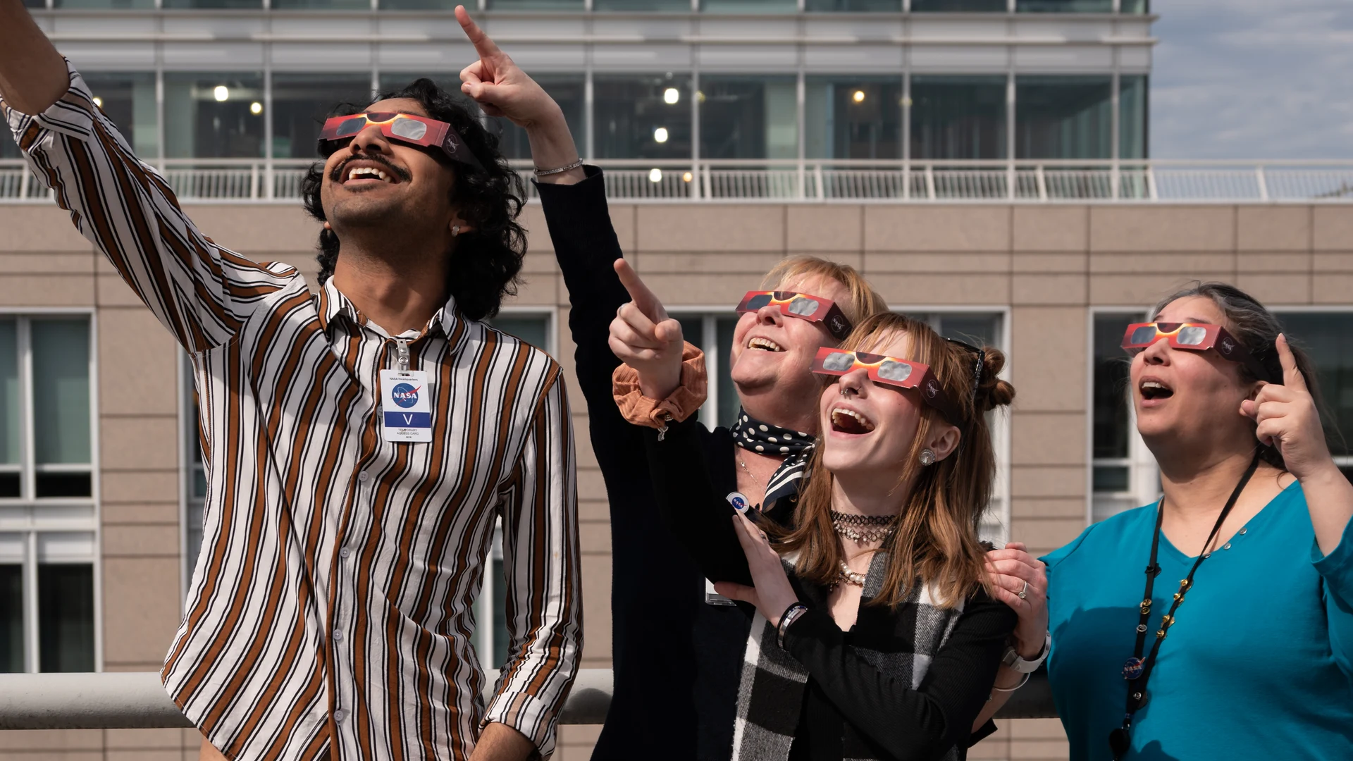 2024 Total Solar Eclipse - free hd space wallpaper for desktop