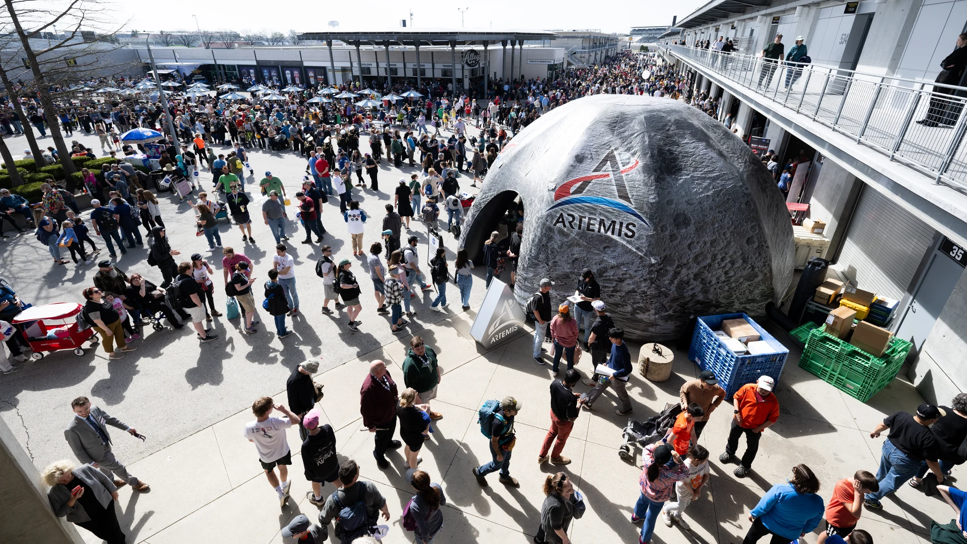 2024 Total Solar Eclipse - free hd space wallpaper for desktop