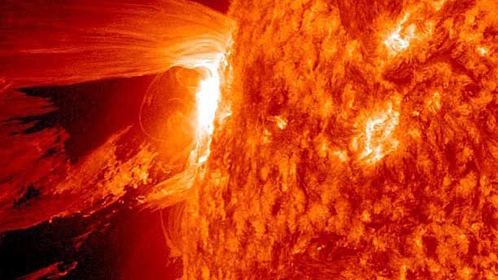 Amazing Hi-Def CME - free hd space wallpaper for desktop