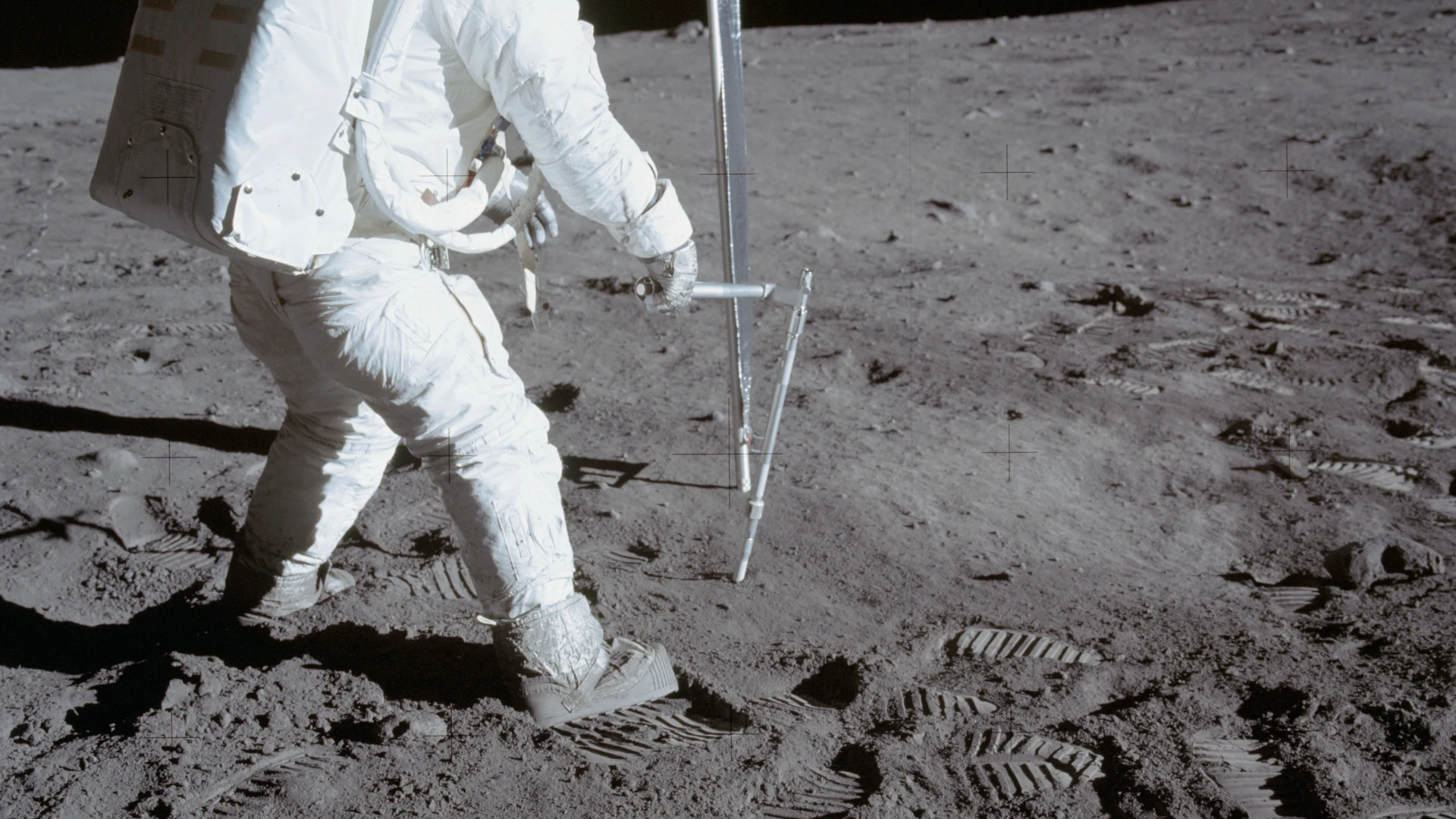 Astronaut Edwin Aldrin deploying Solar Wind Composition experiment - free hd space wallpaper for desktop