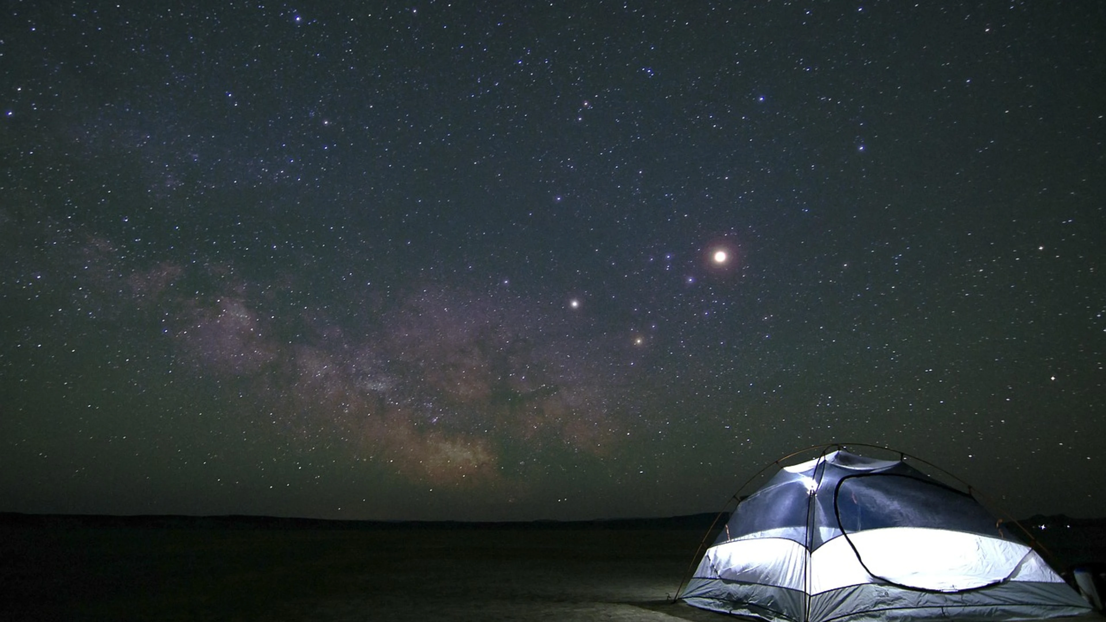 Camping constellation cosmos - free 4K Ultra HD space wallpaper for desktop